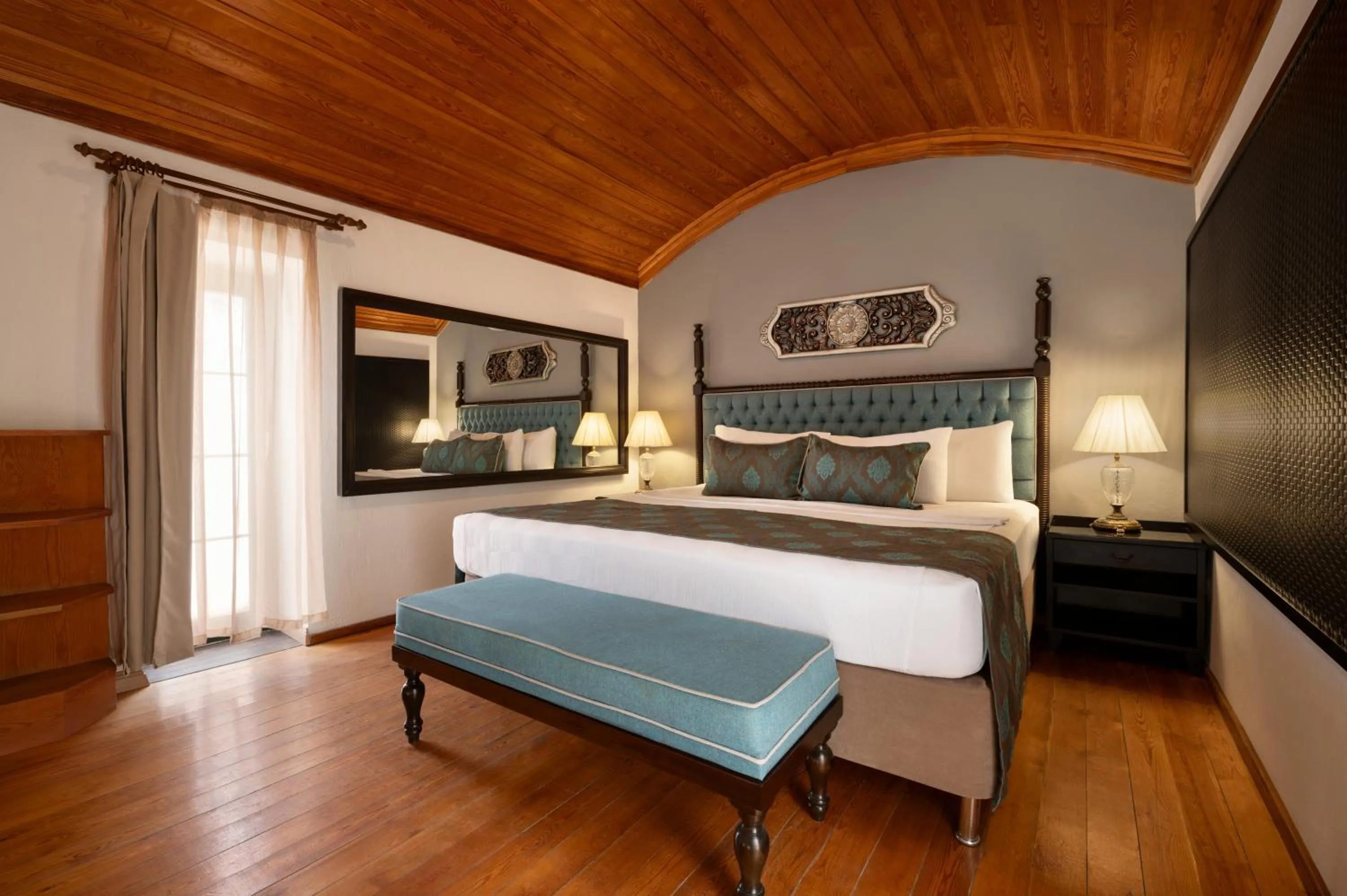 Photo of the whole room, Bed in Wyndham Datca Perili Bay
