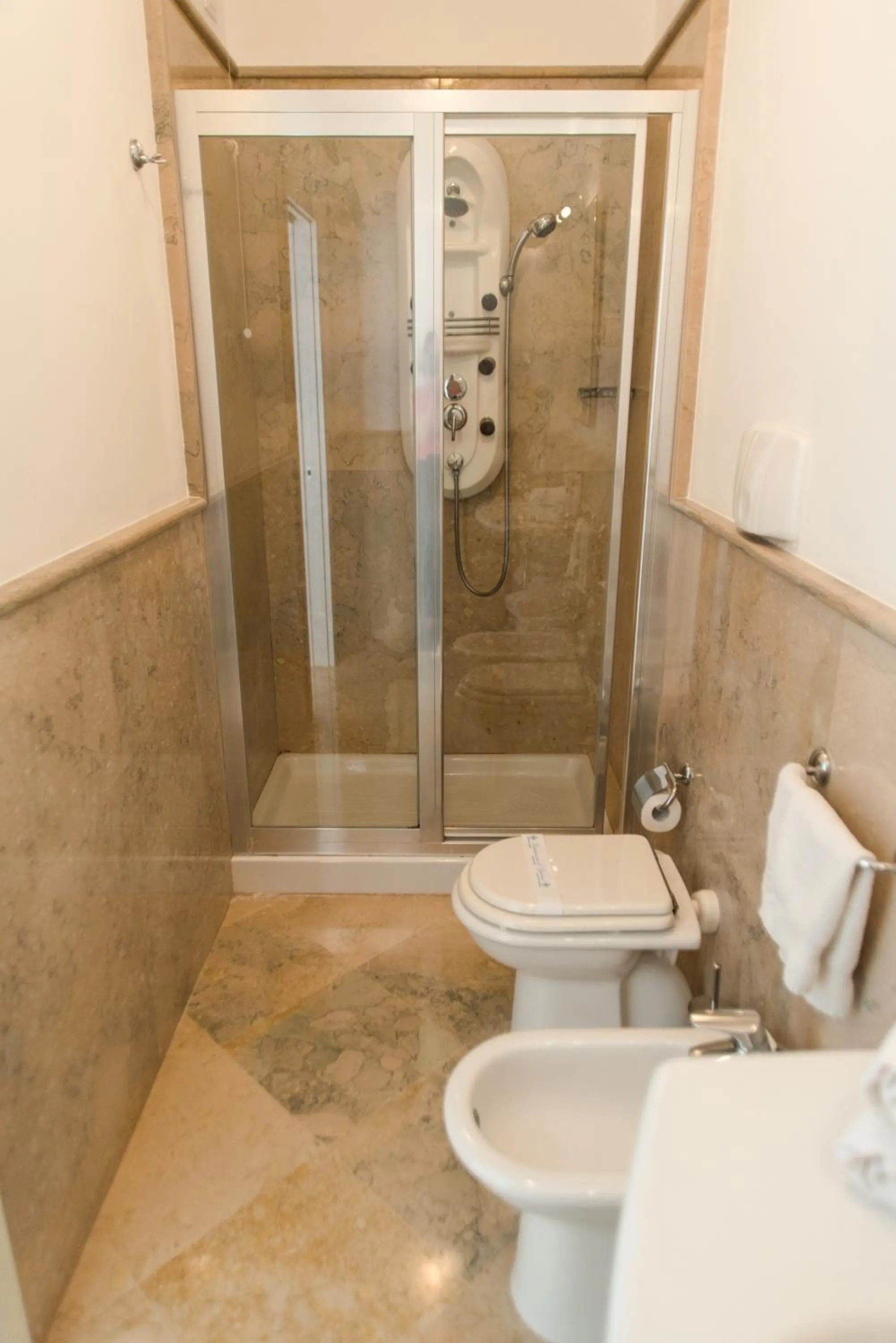 Shower in Relais Antiche Saline