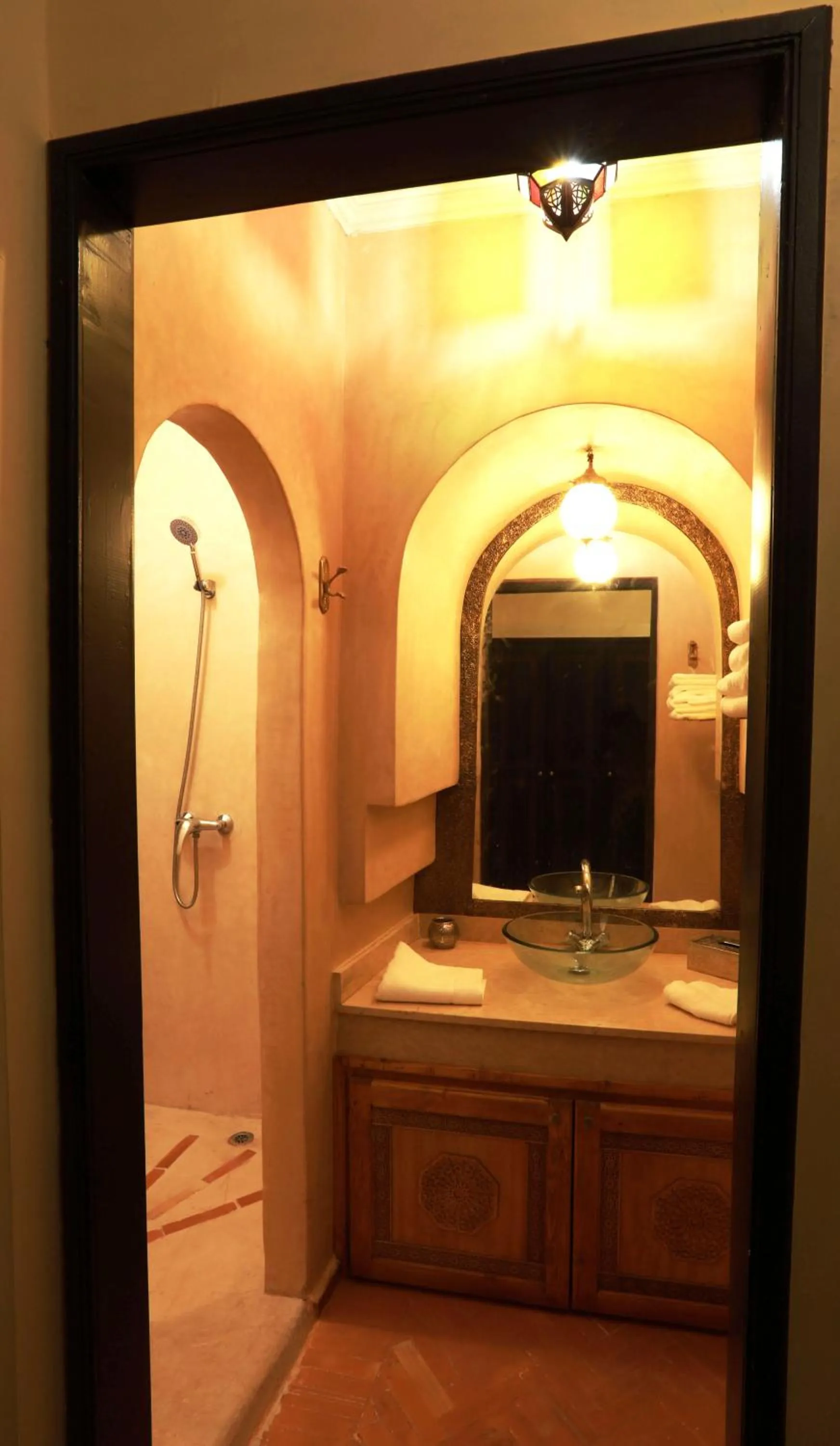 Bathroom in Le petit Château des Anges