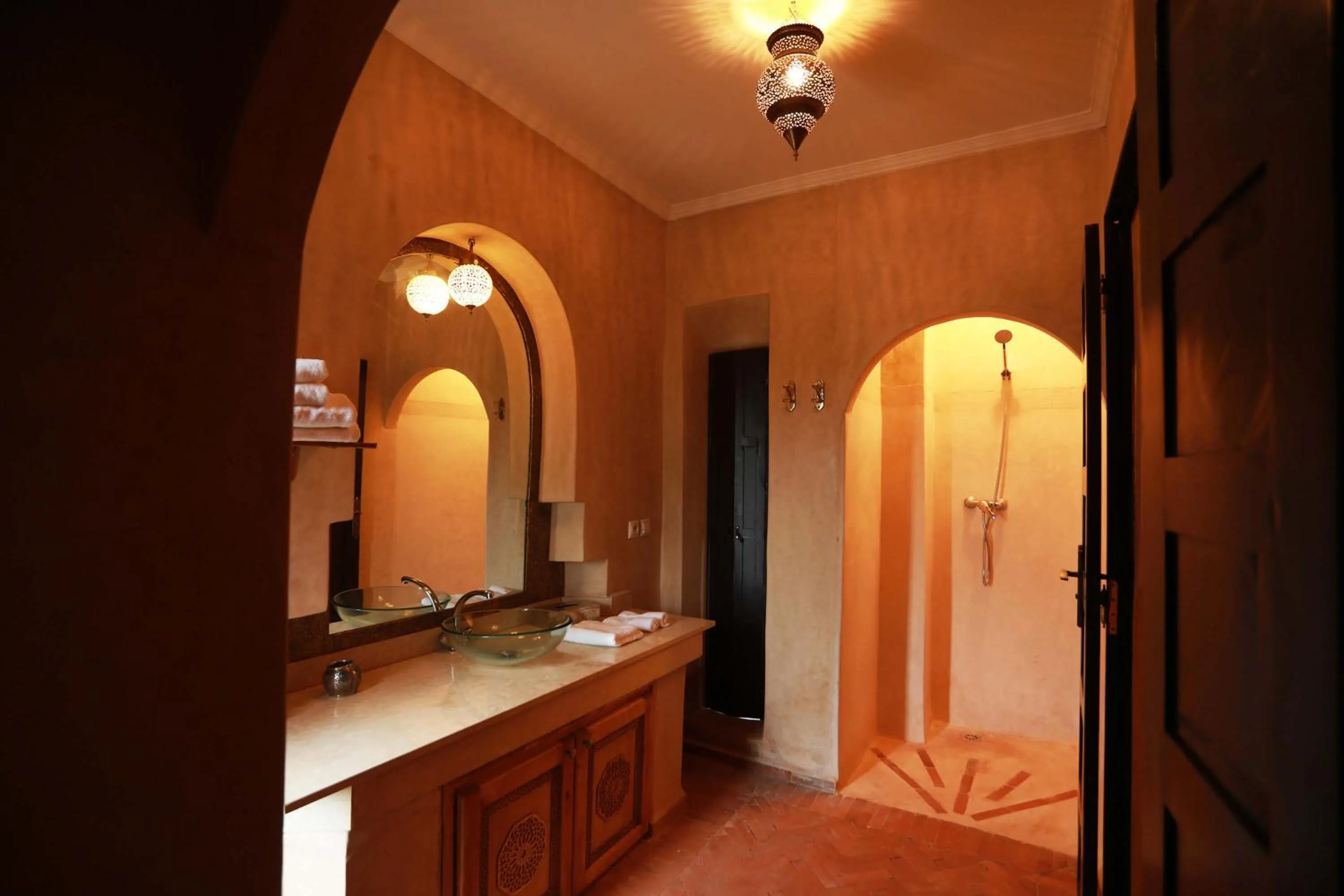 Bathroom in Le petit Château des Anges