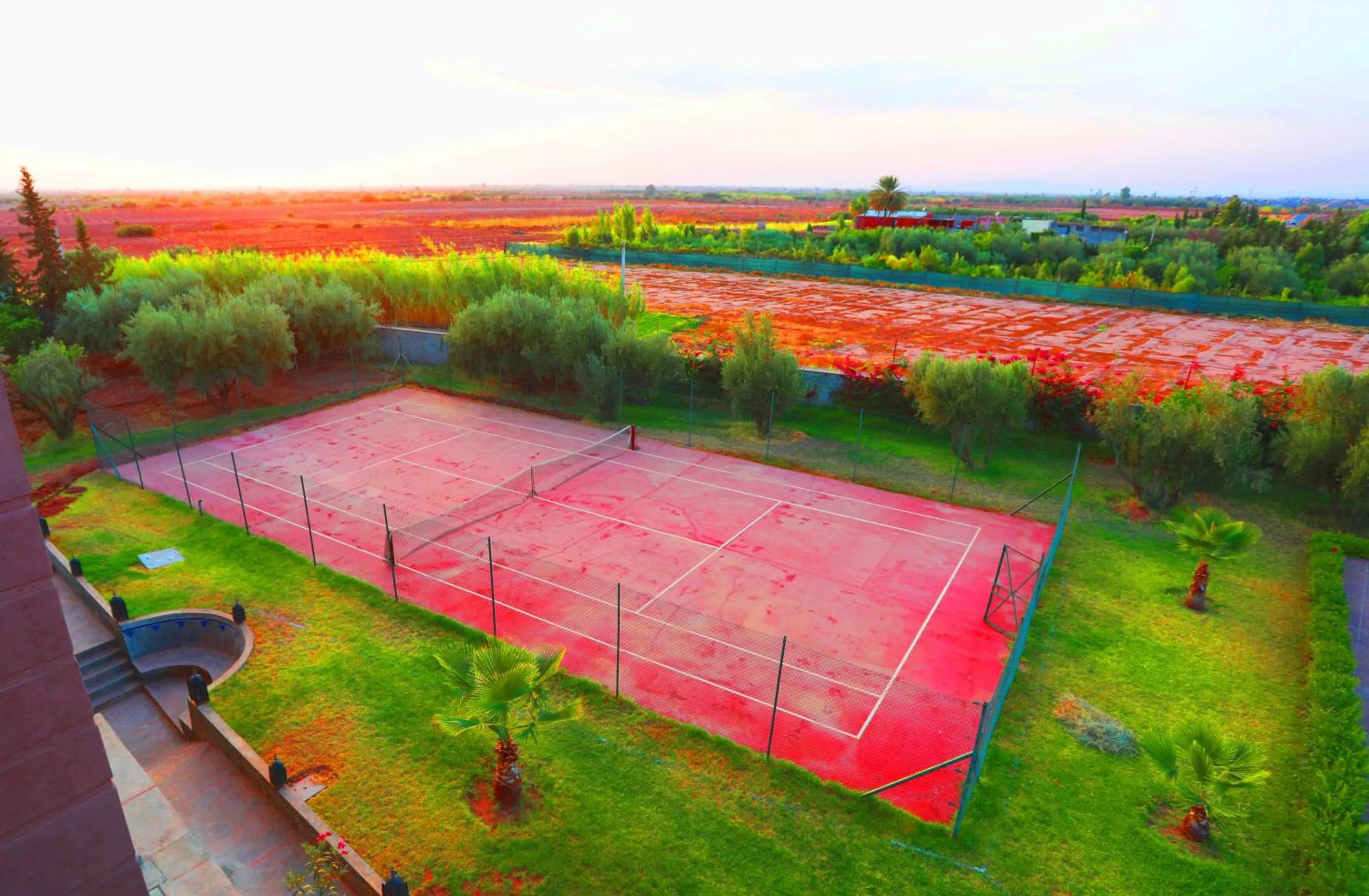 Tennis court in Le petit Château des Anges