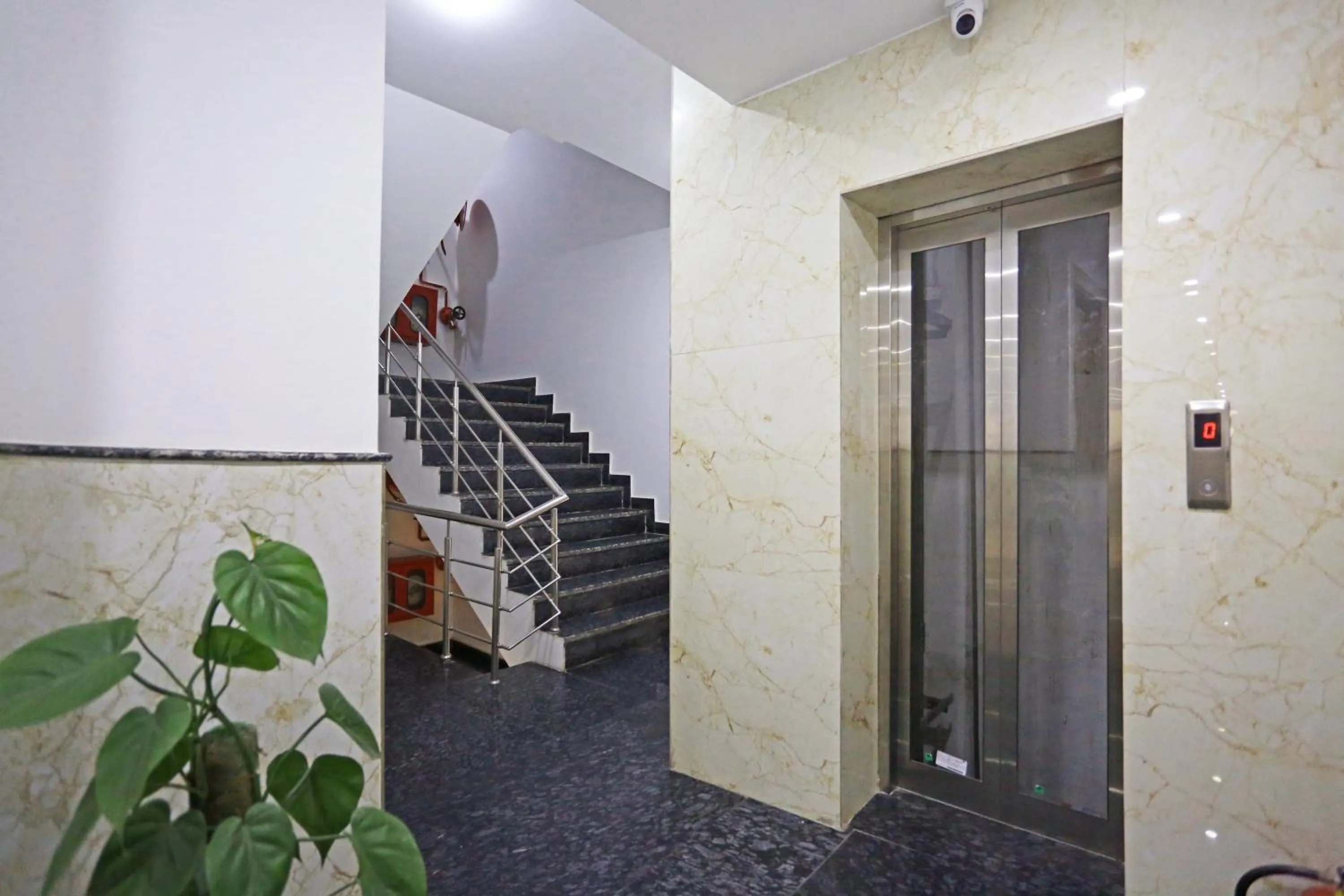 elevator in Hotel Decent Suites - Delhi Airport