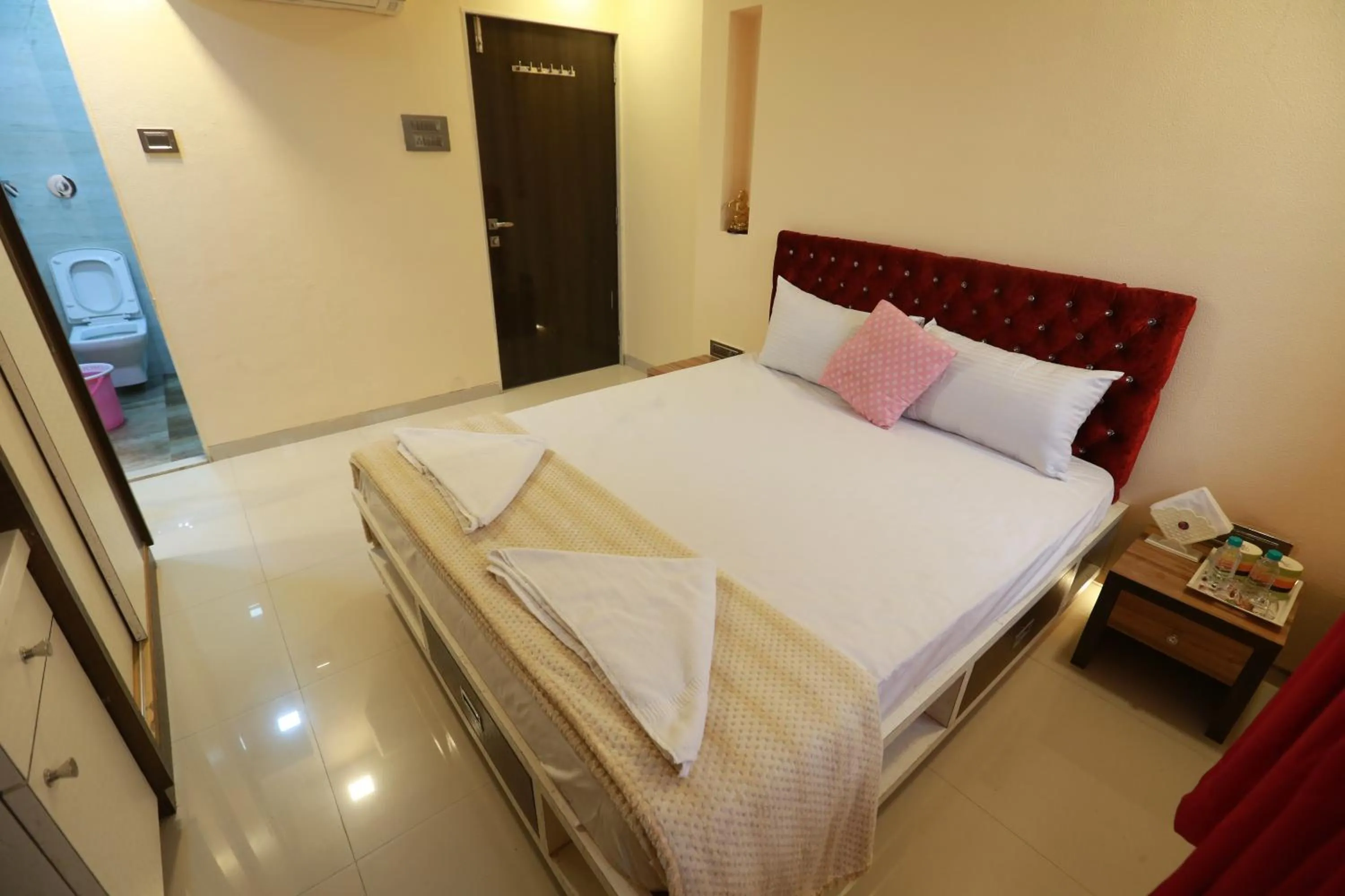 Bed in Villa Residency