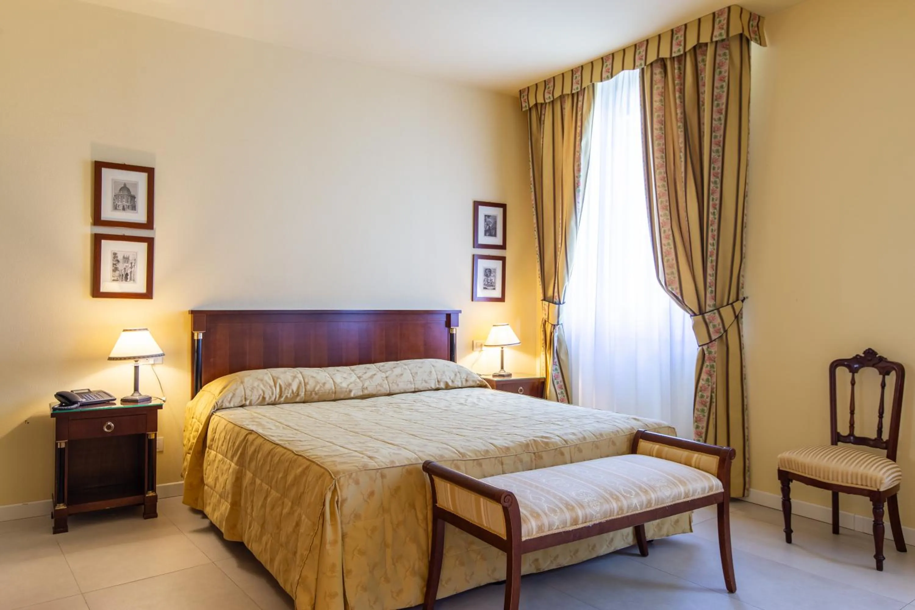 Bed in Hotel Sant'Andrea