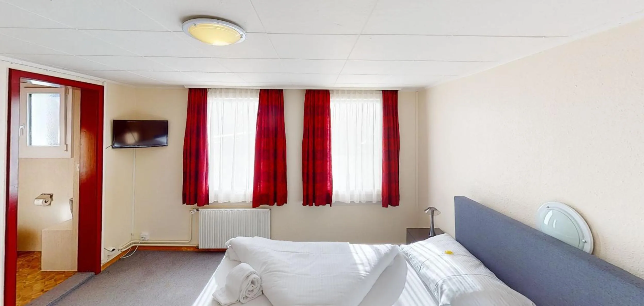 Bed in Boutique Hotel & Restaurant Bären Ringgenberg