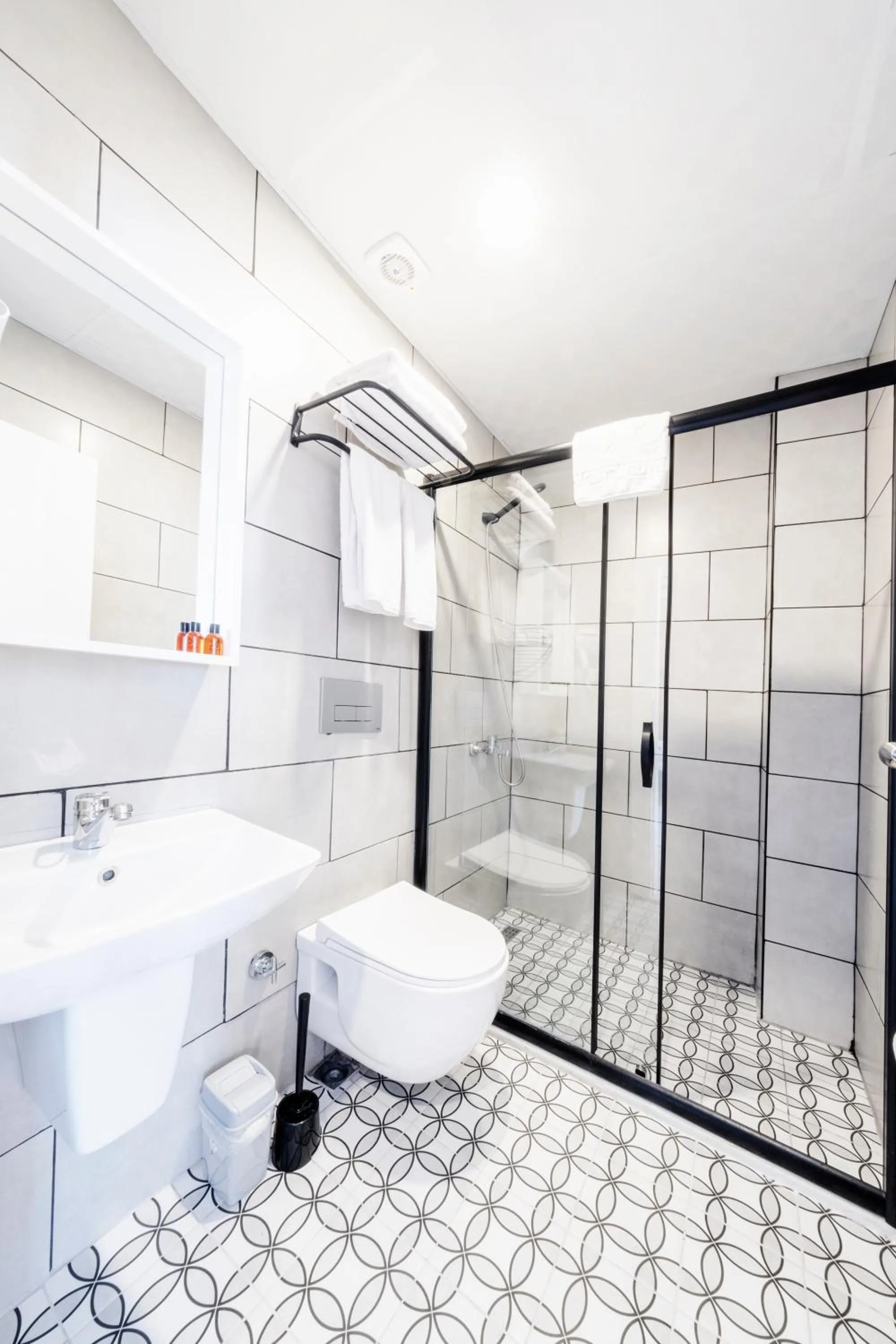 Shower in Terra Rossa