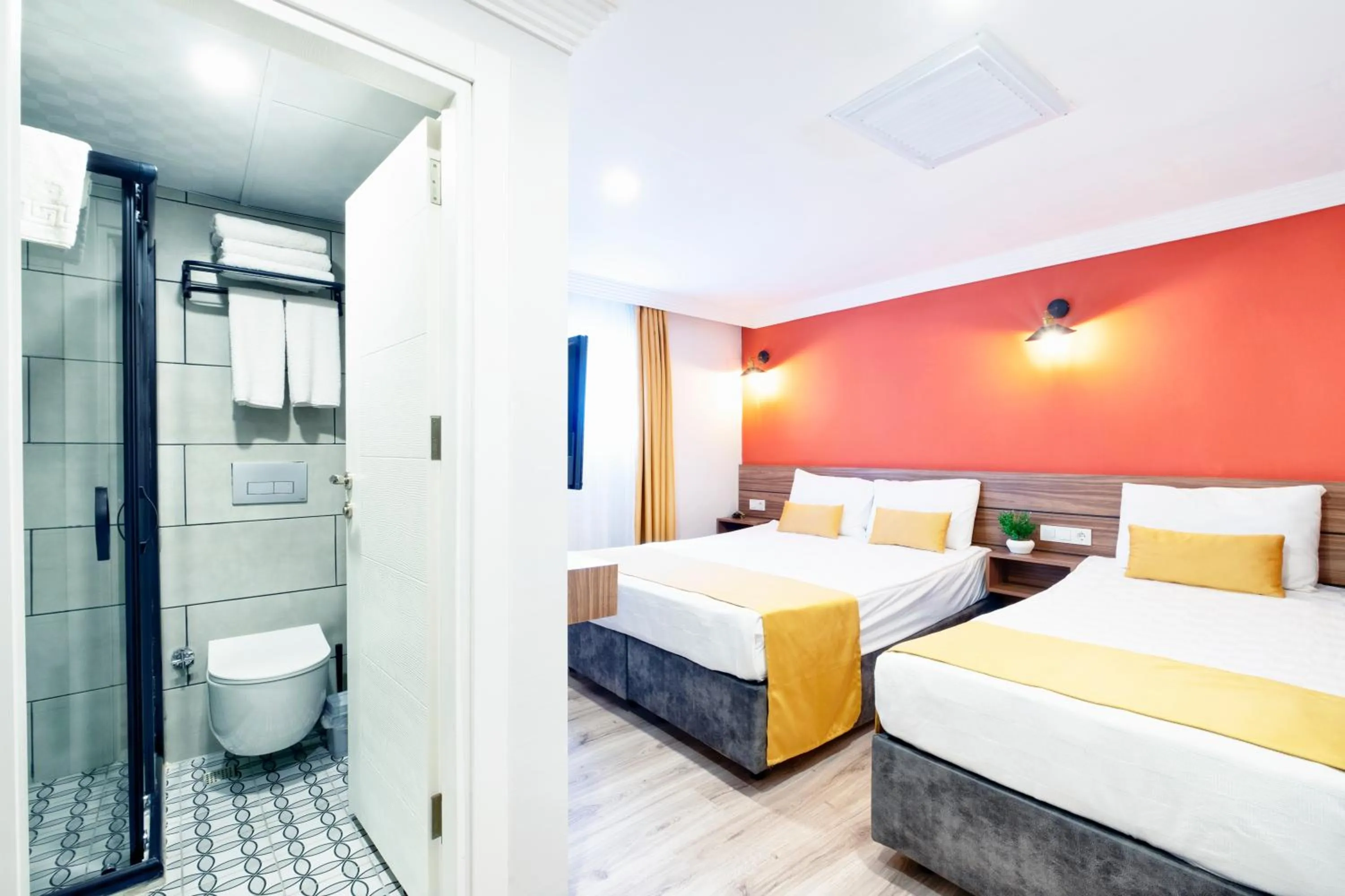 Photo of the whole room, Bed in Terra Rossa