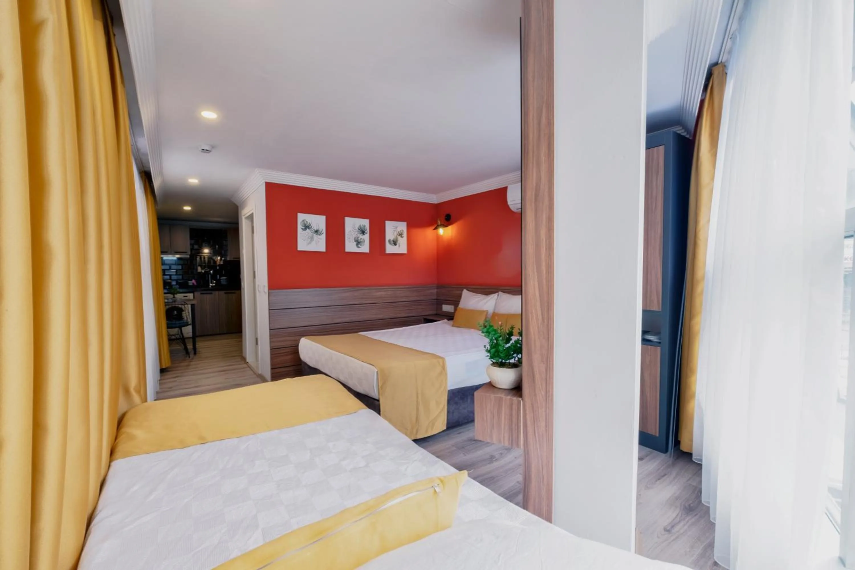 Photo of the whole room, Bed in Terra Rossa