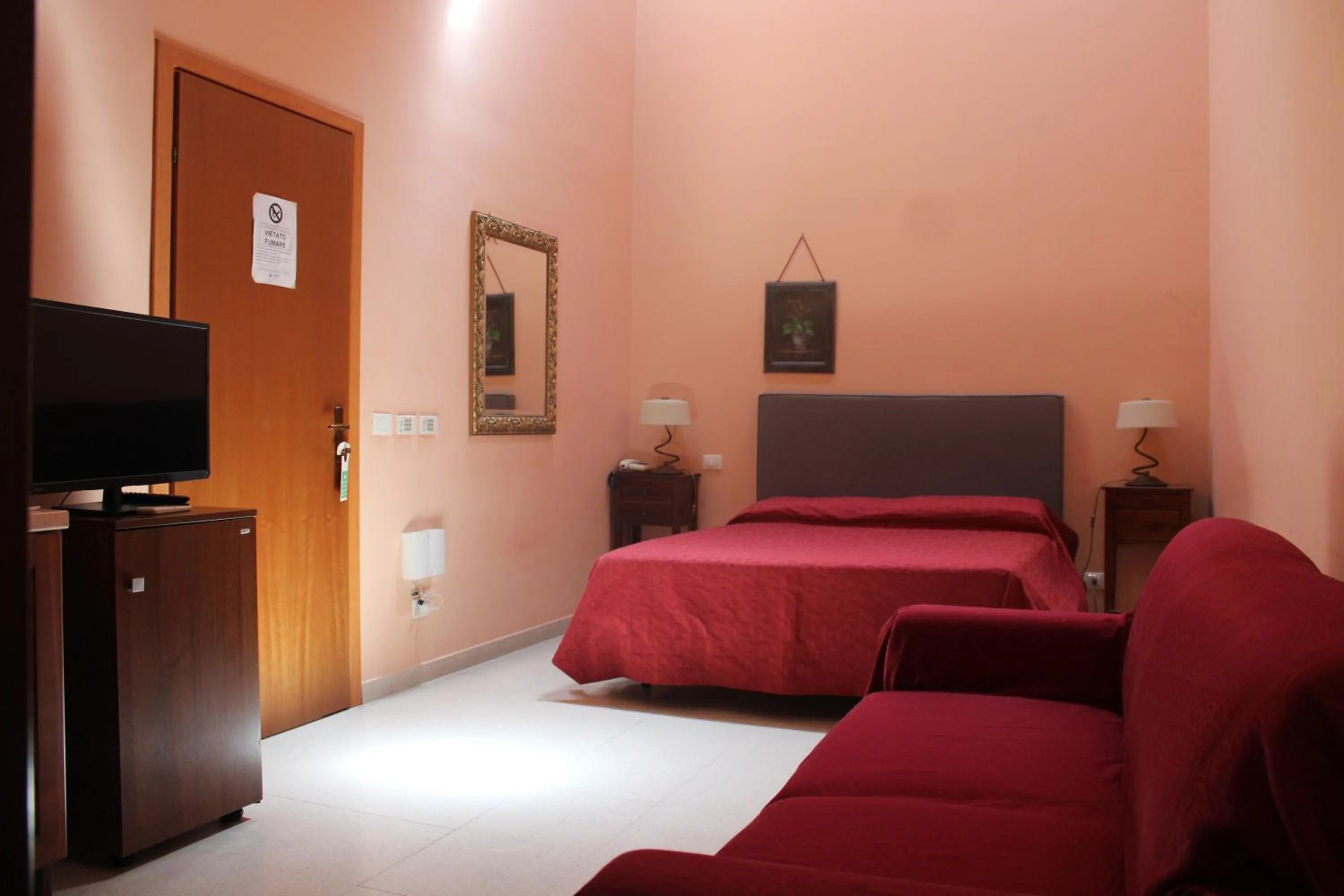 Property building in Sorella Luna