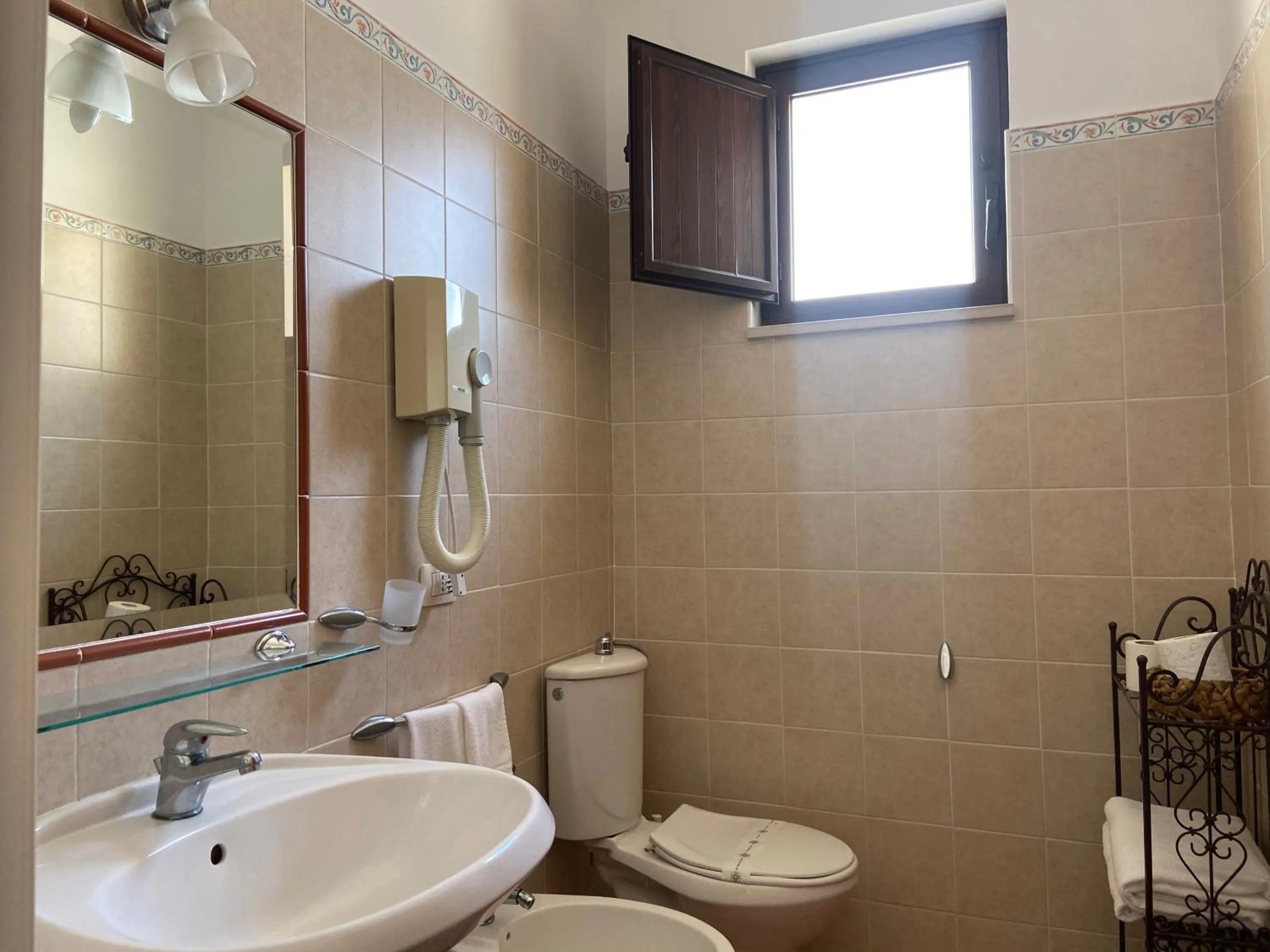 Bathroom in Sorella Luna