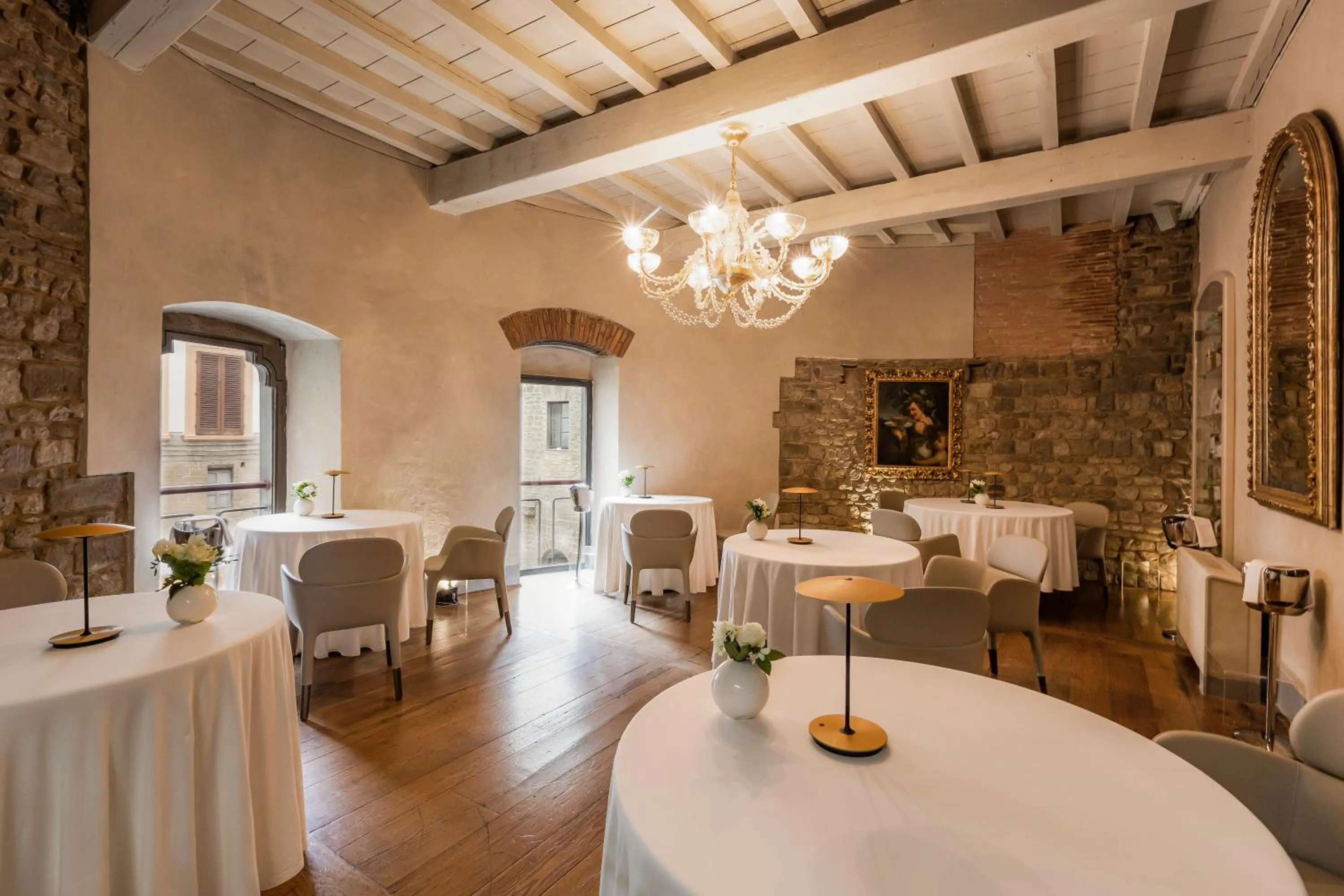 Restaurant/places to eat in Brunelleschi Hotel