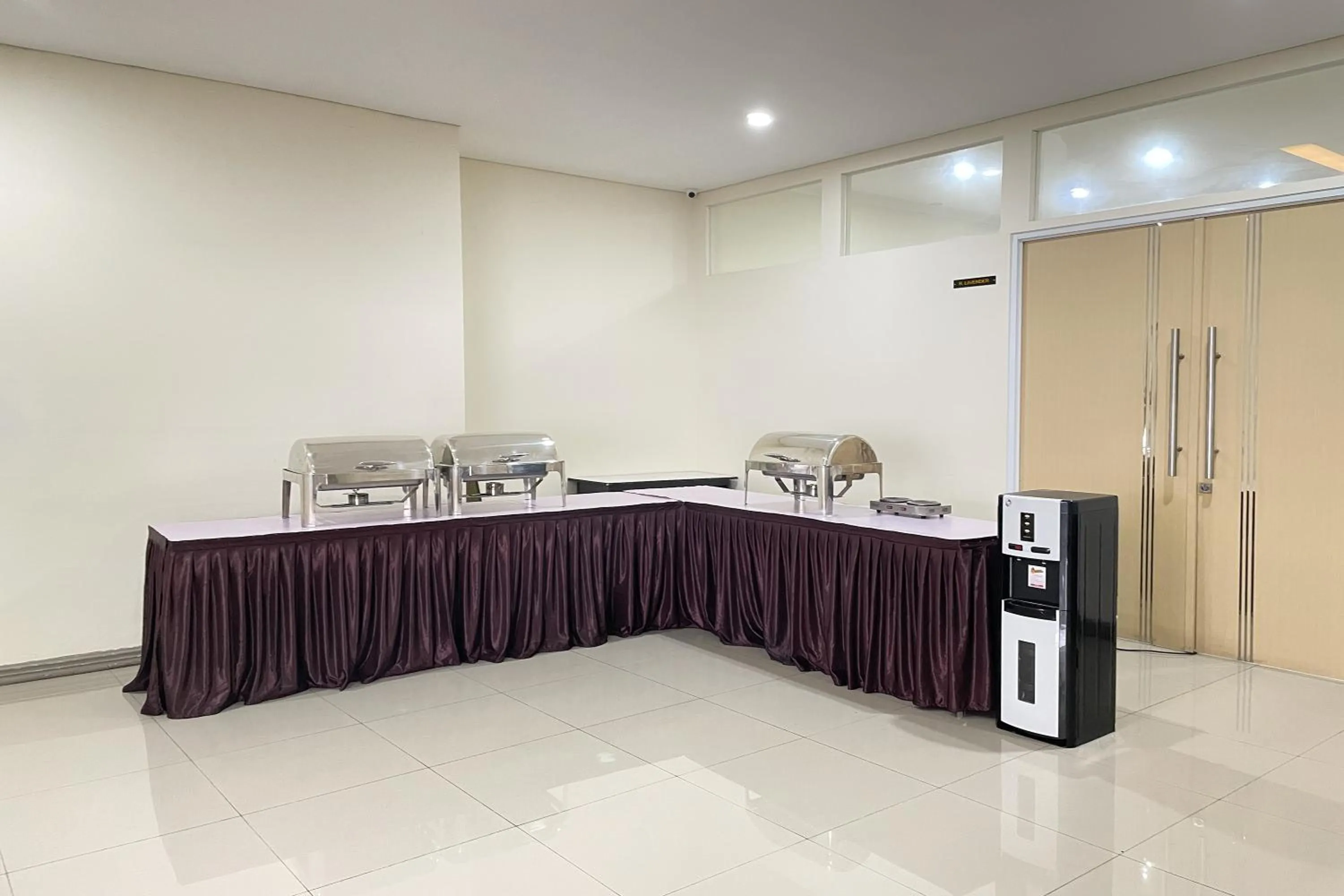 Breakfast in Hotel Lengkong 2