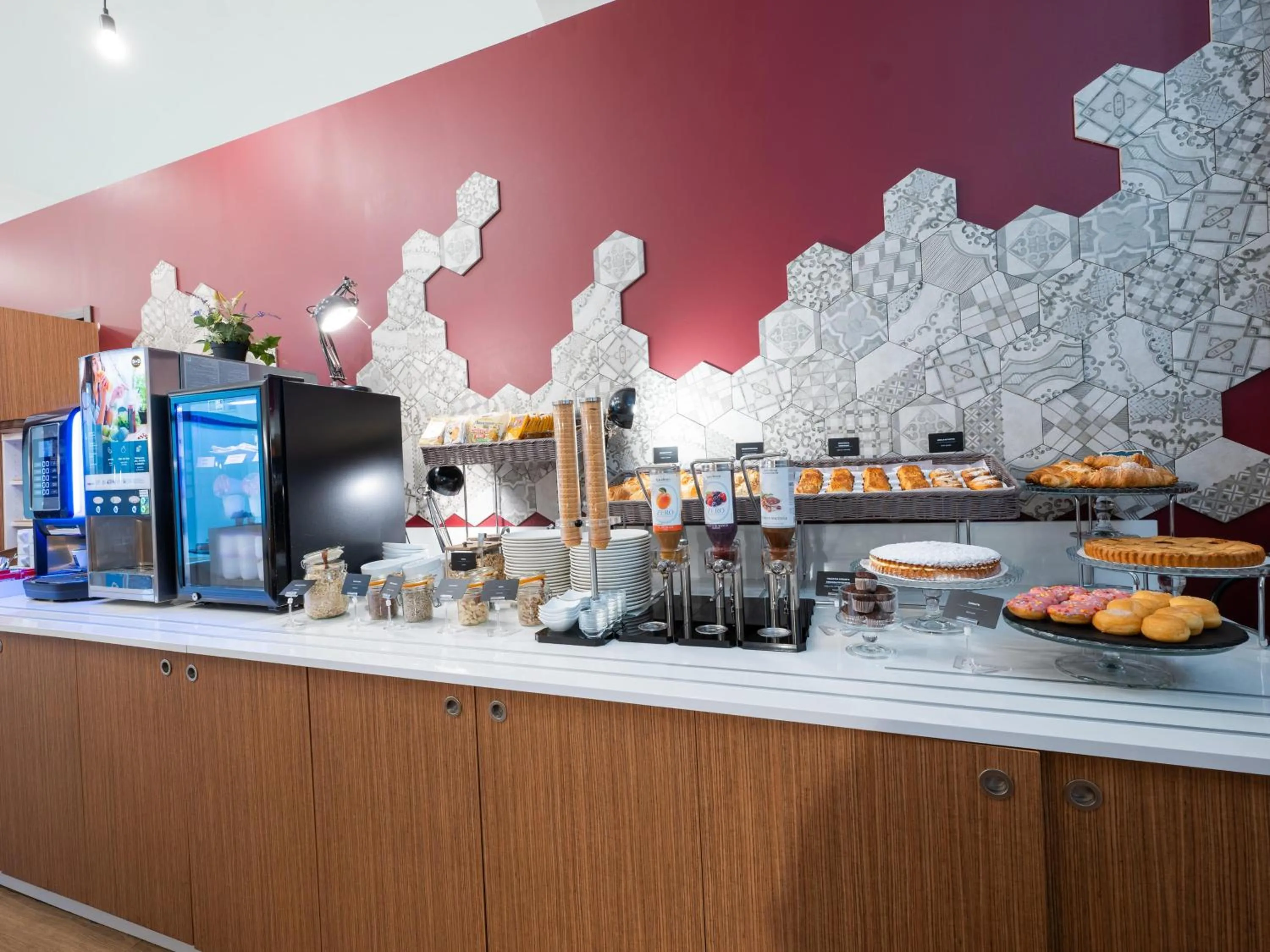 Restaurant/places to eat in B&B Hotel Trieste