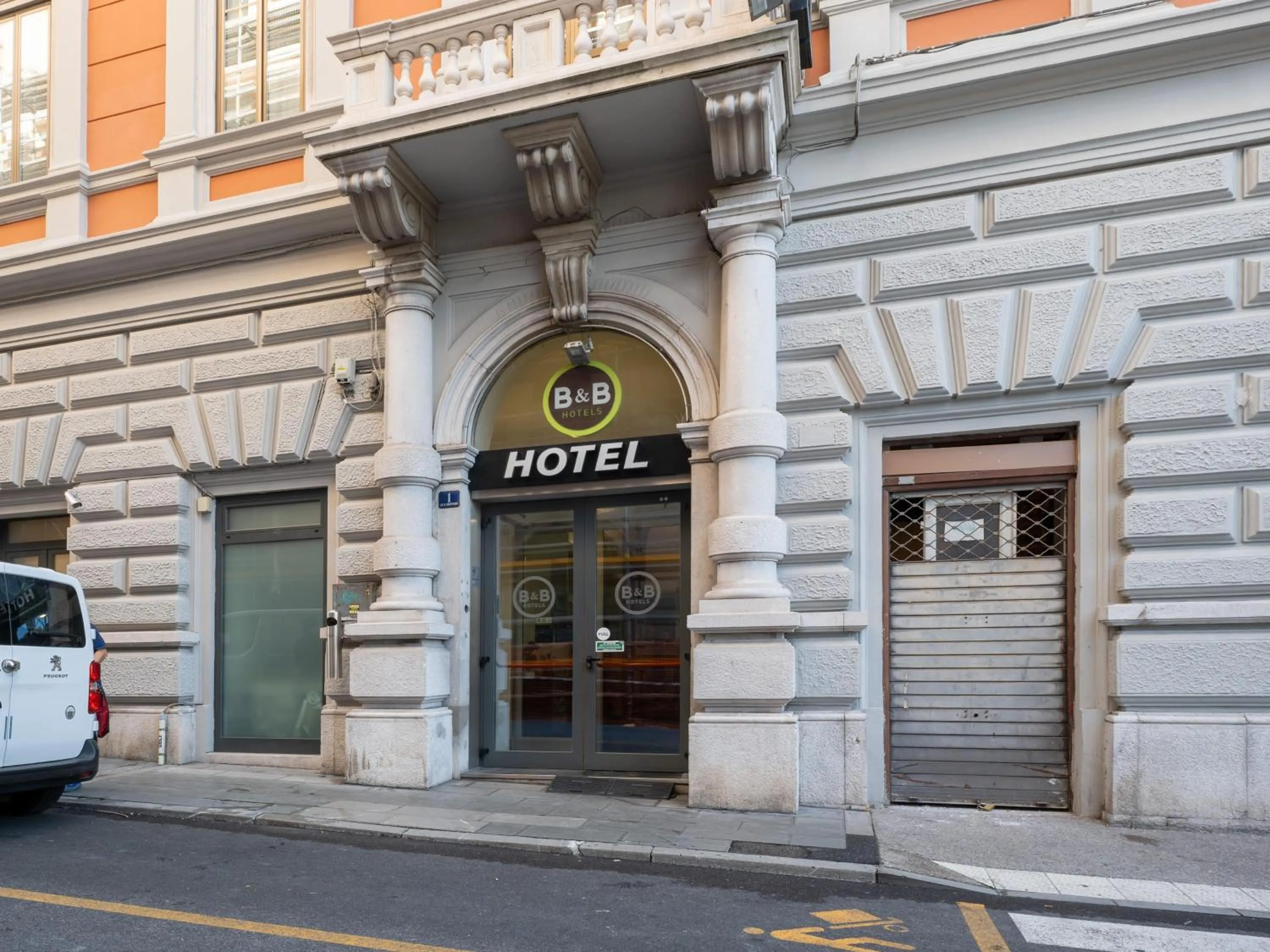 Property building in B&B Hotel Trieste