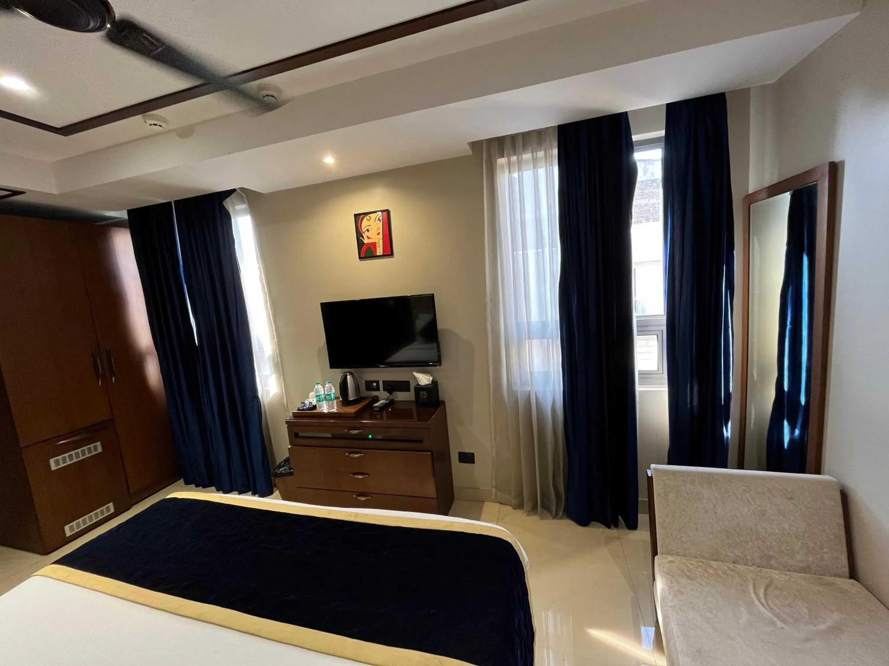 Bed in Sanca International Hotel in Patel Nagar Delhi