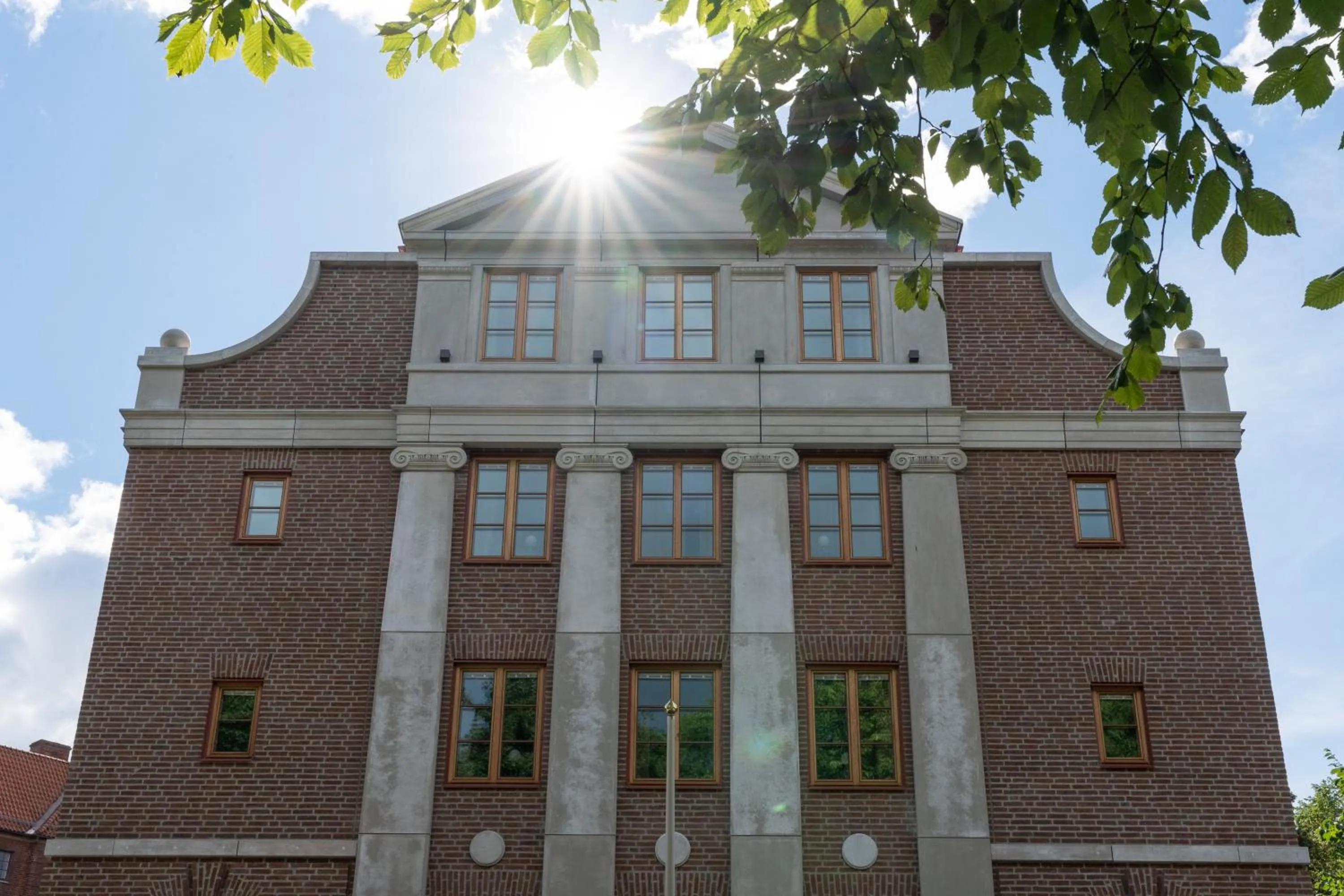 Property building in Live and Stay Ekmanska