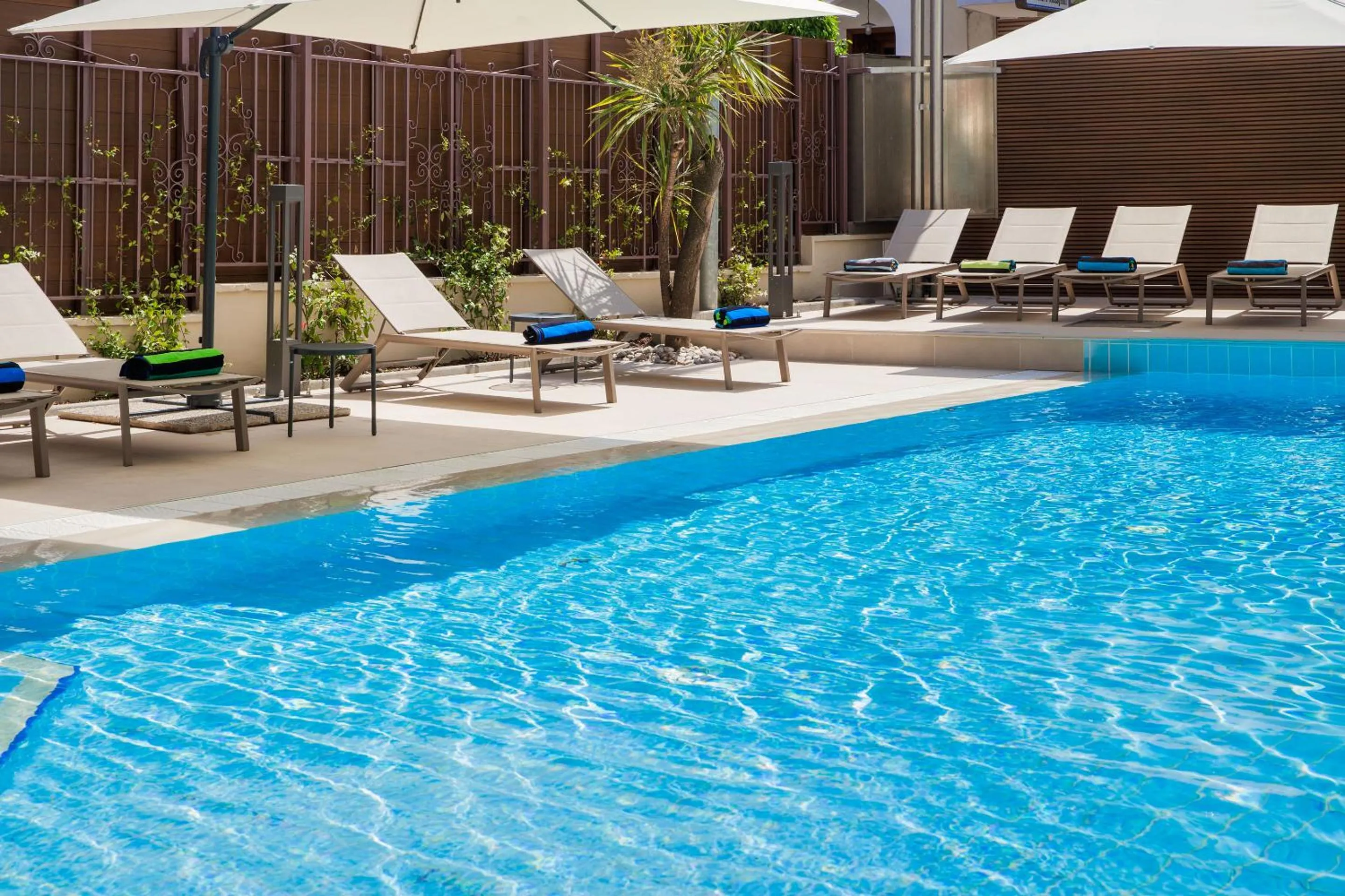 Swimming pool in Hotel Torino Wellness & Spa