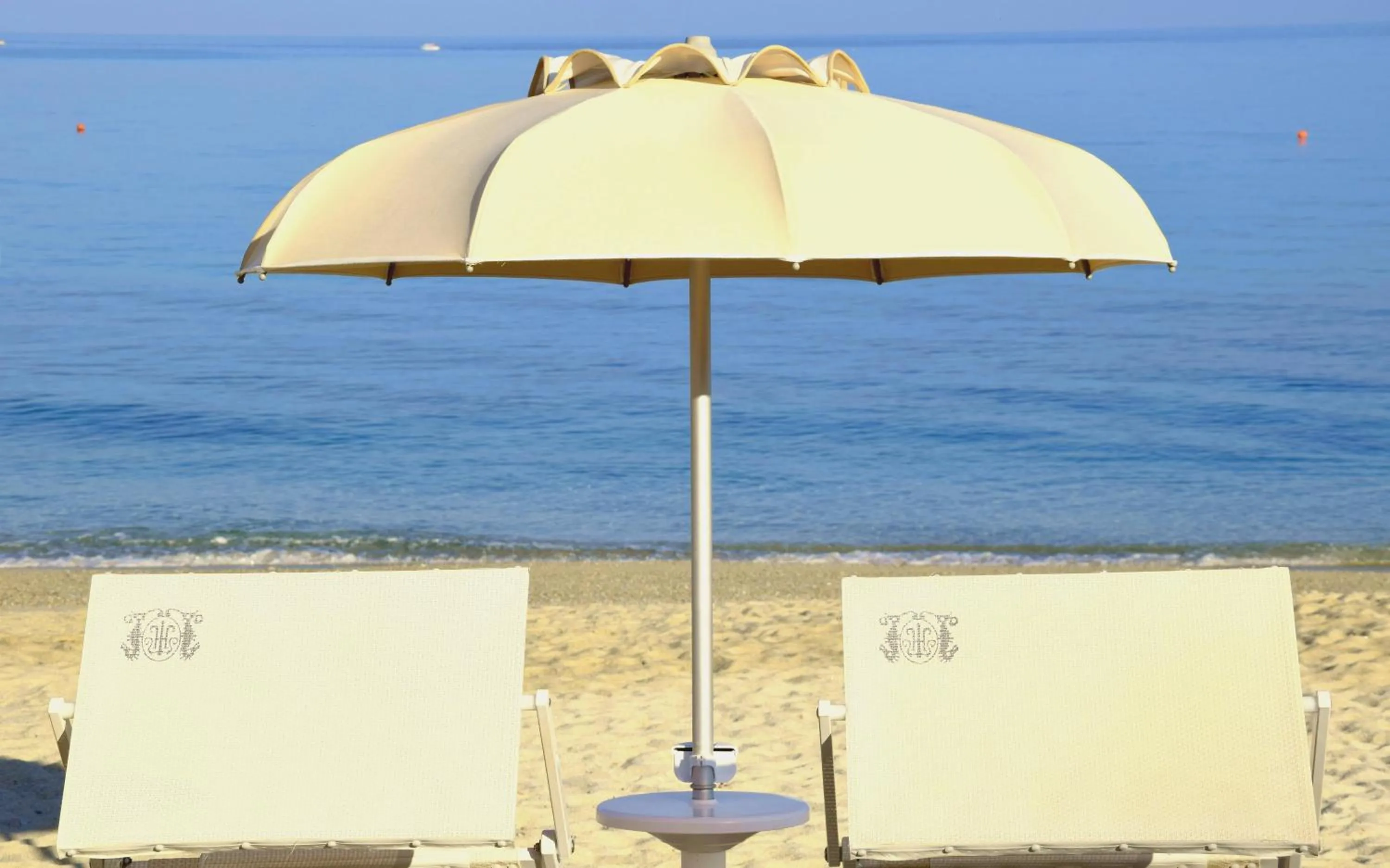 Beach in Hotel Tirreno