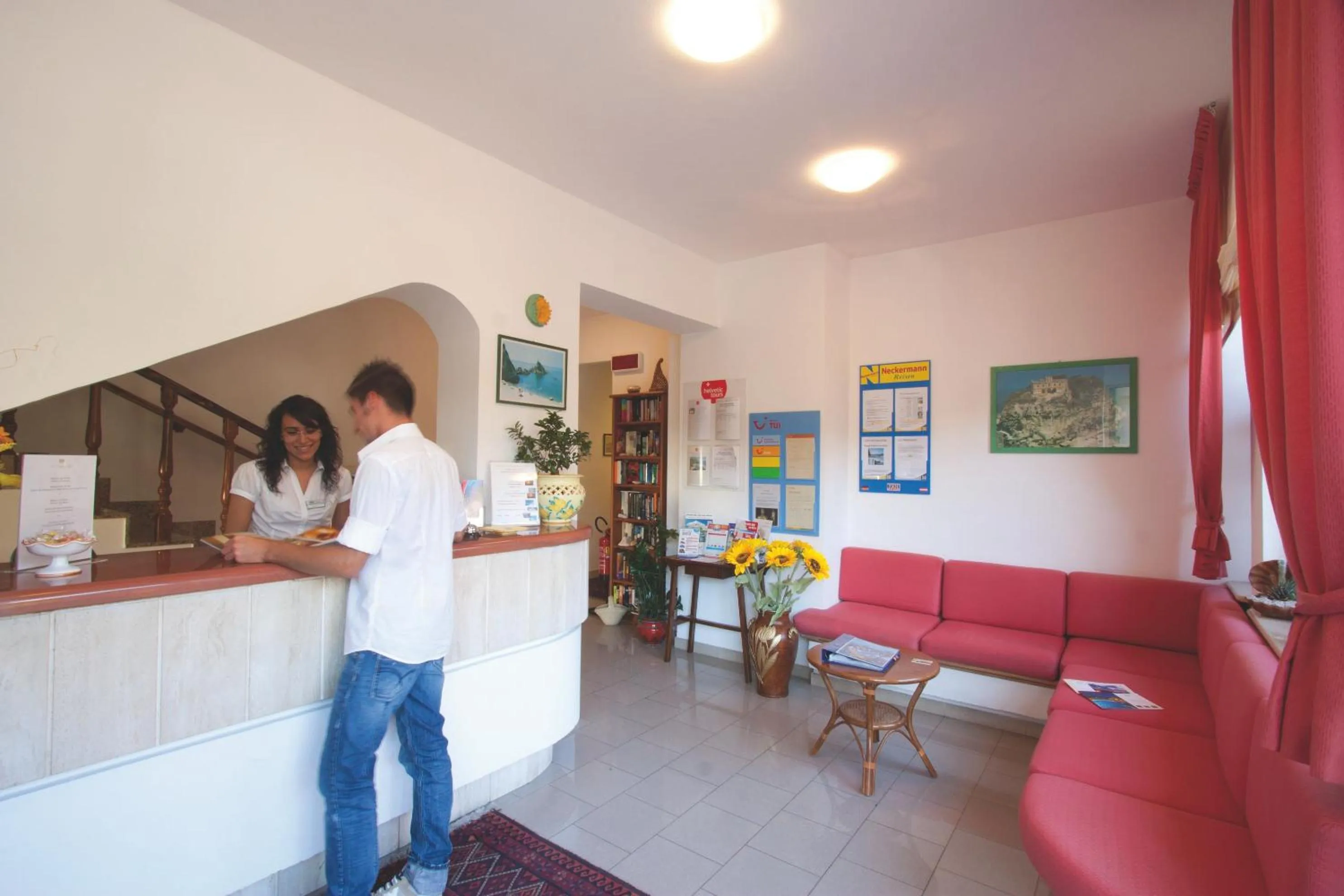 Lobby or reception in Hotel Tirreno