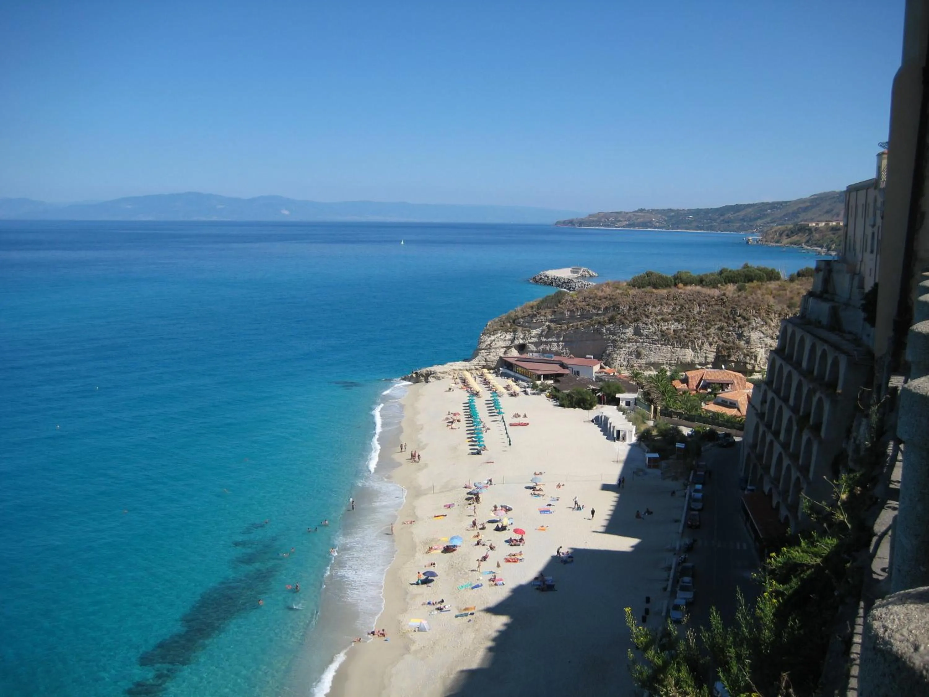 Area and facilities in Hotel Tirreno