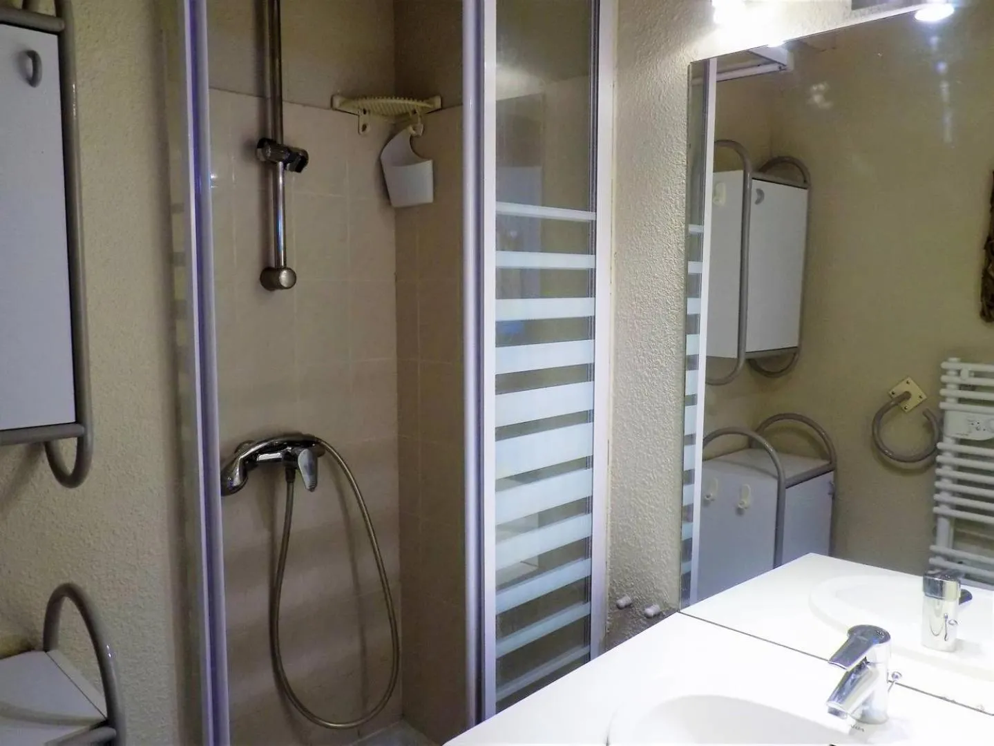 Shower in Saint Georges de Didonne - BEL APPARTEMENT proche PLAGE et CENTRE VILLE
