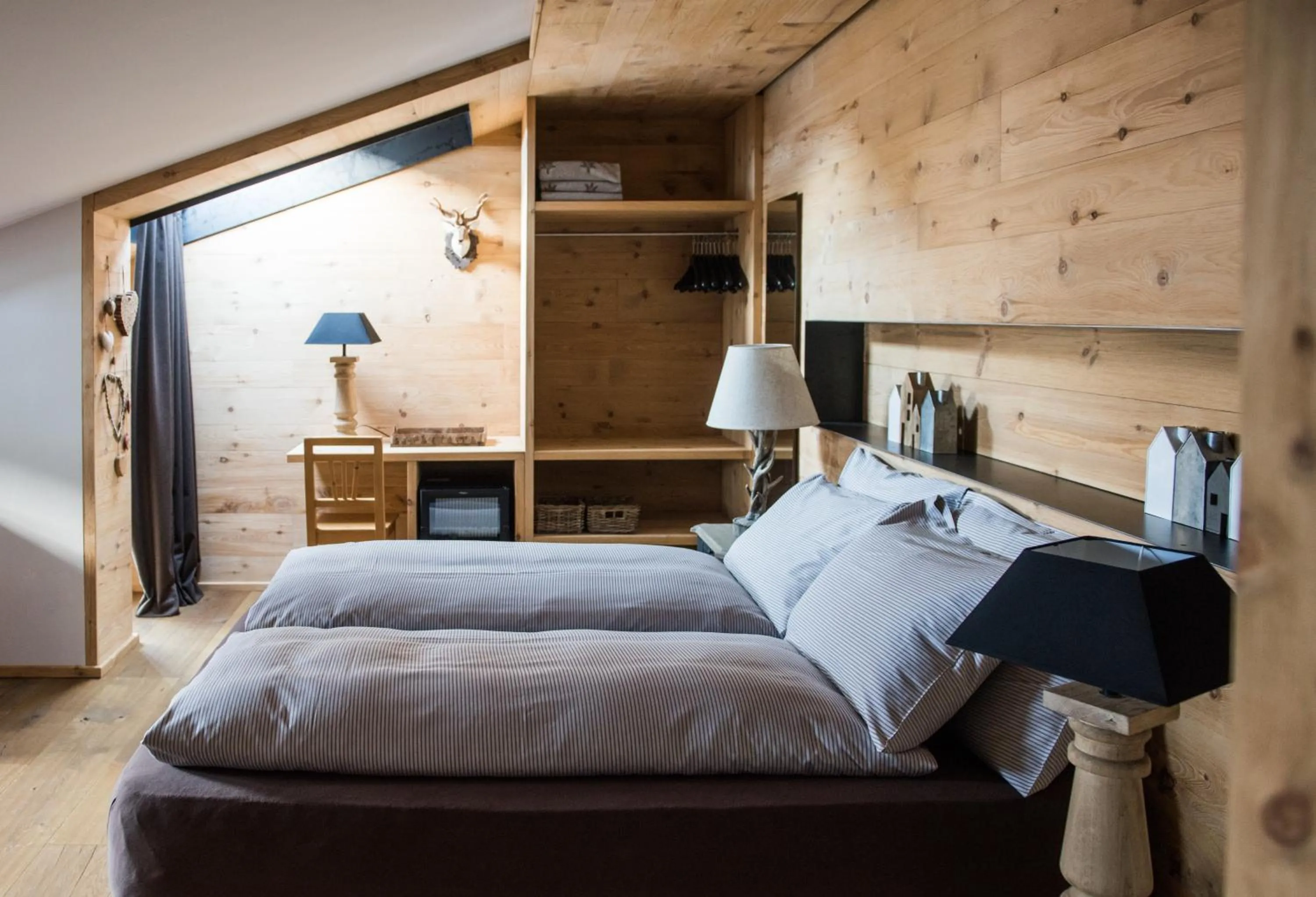 Bedroom, Bed in La Genzianella Bormio