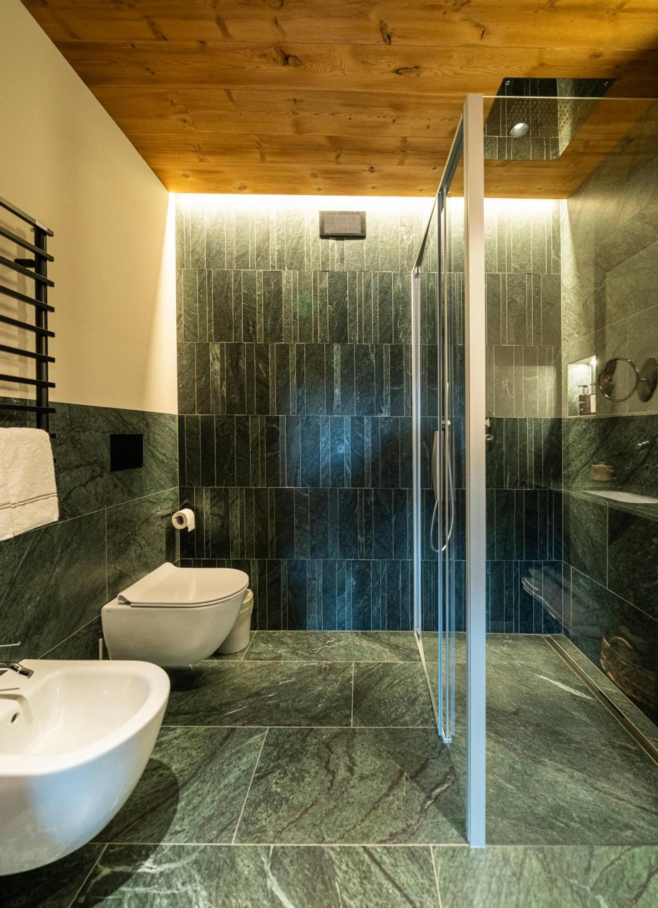 Shower in La Genzianella Bormio