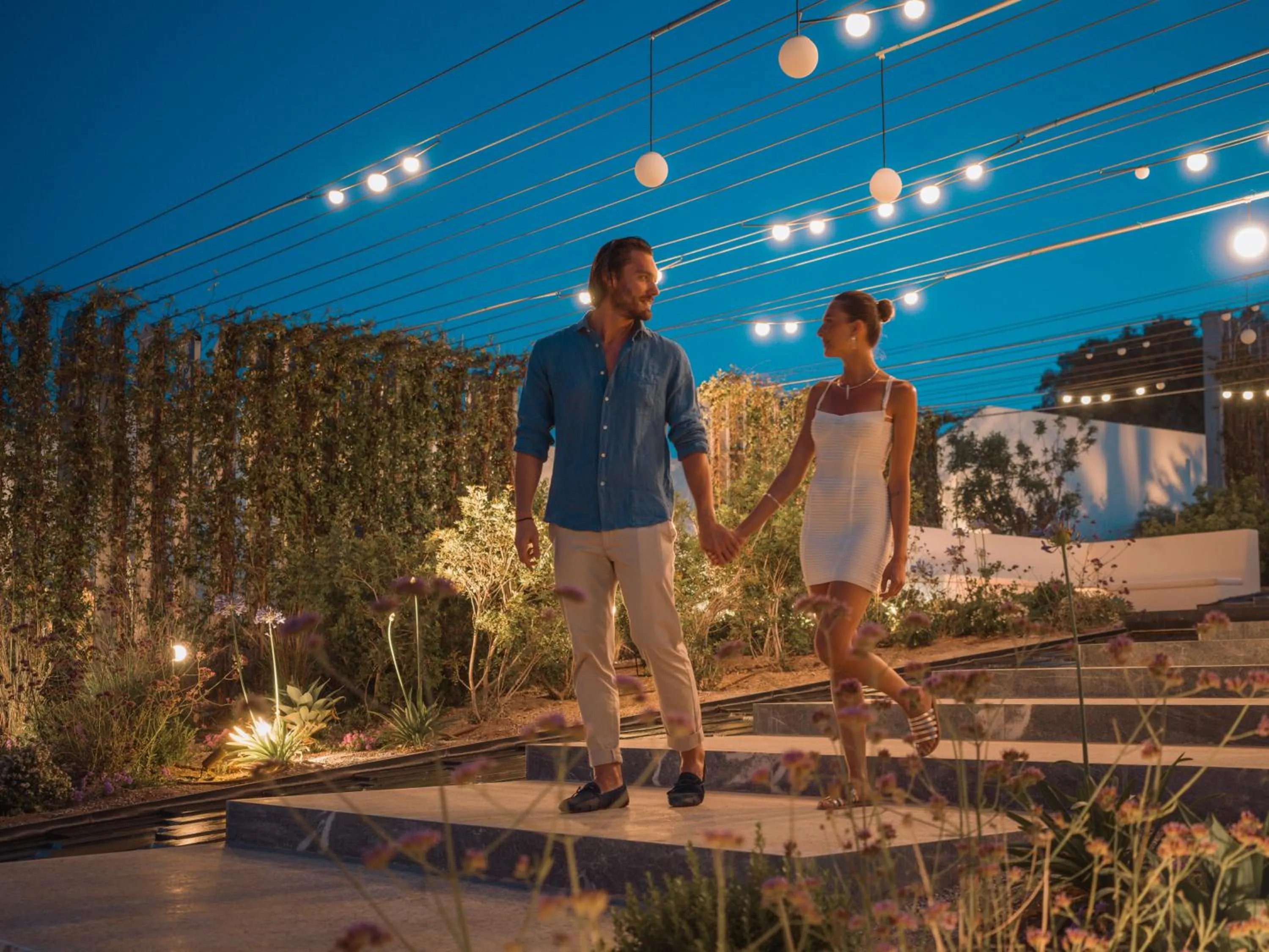 Facade/entrance in Noūs Santorini