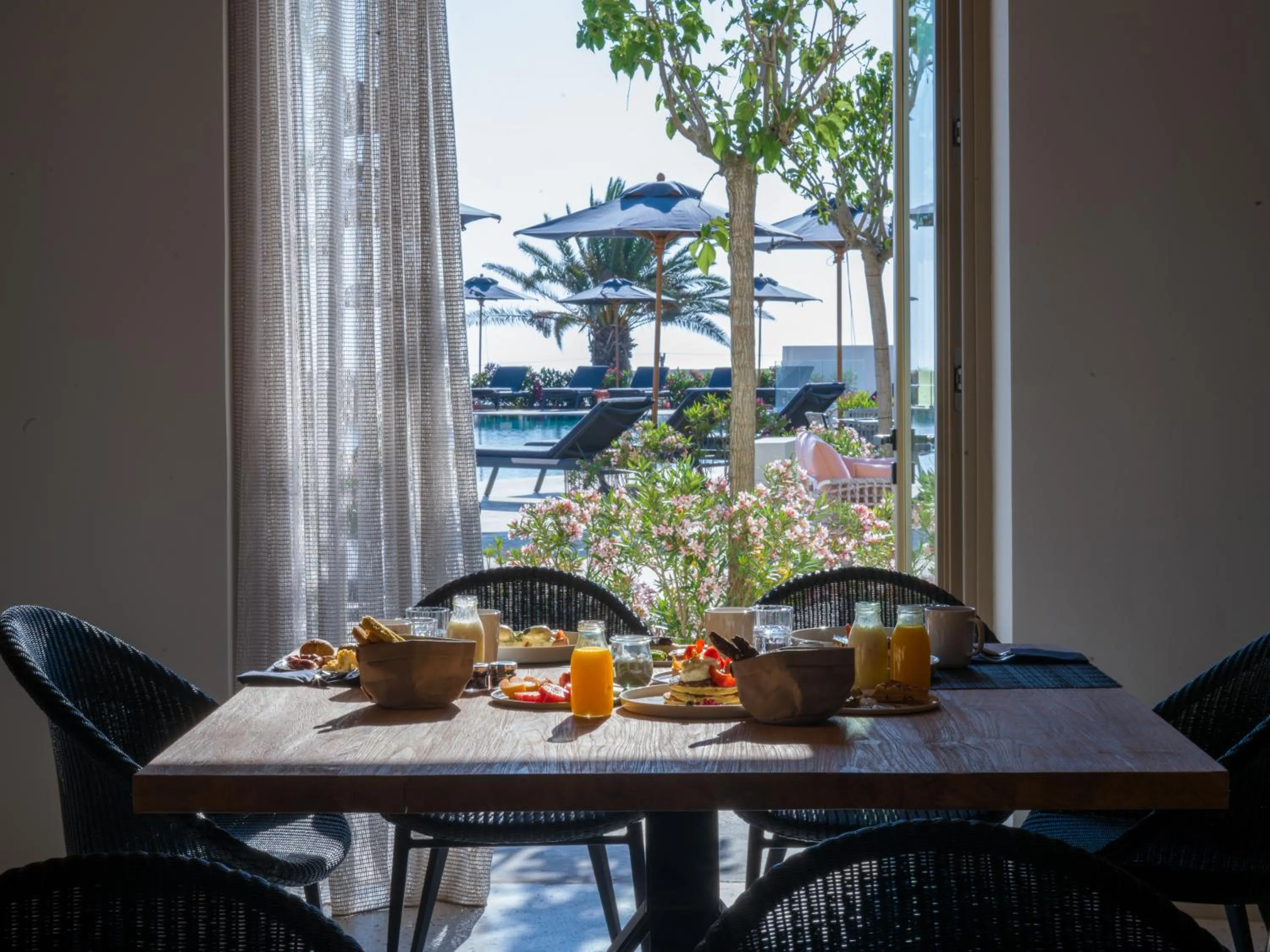 Restaurant/places to eat in Noūs Santorini