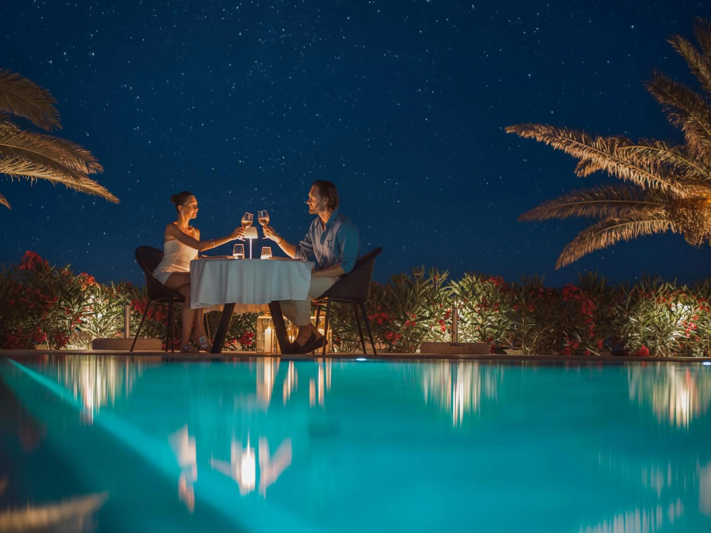 Dining area in Noūs Santorini