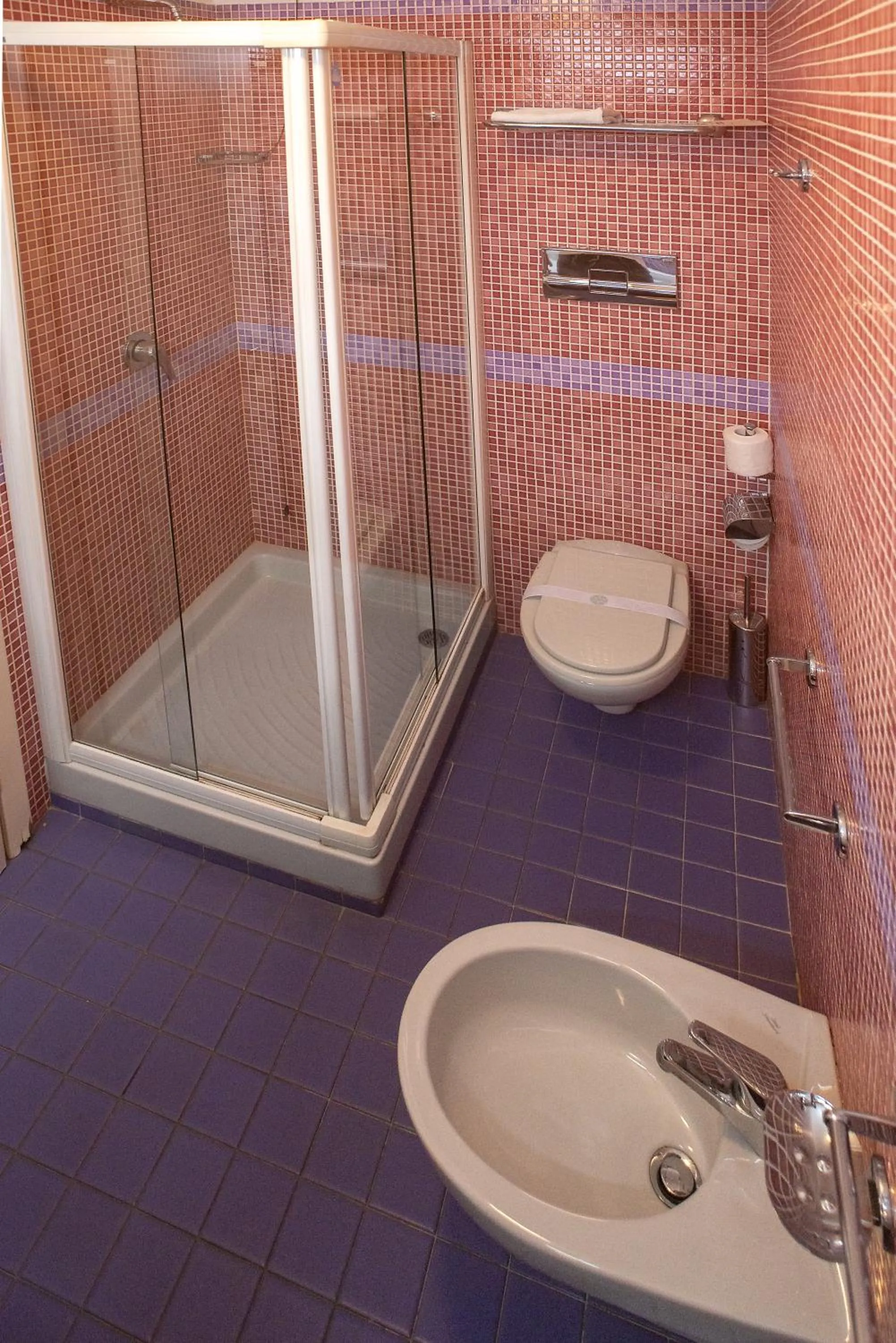 Bathroom in Hotel Lory & Ristorante Ferraro