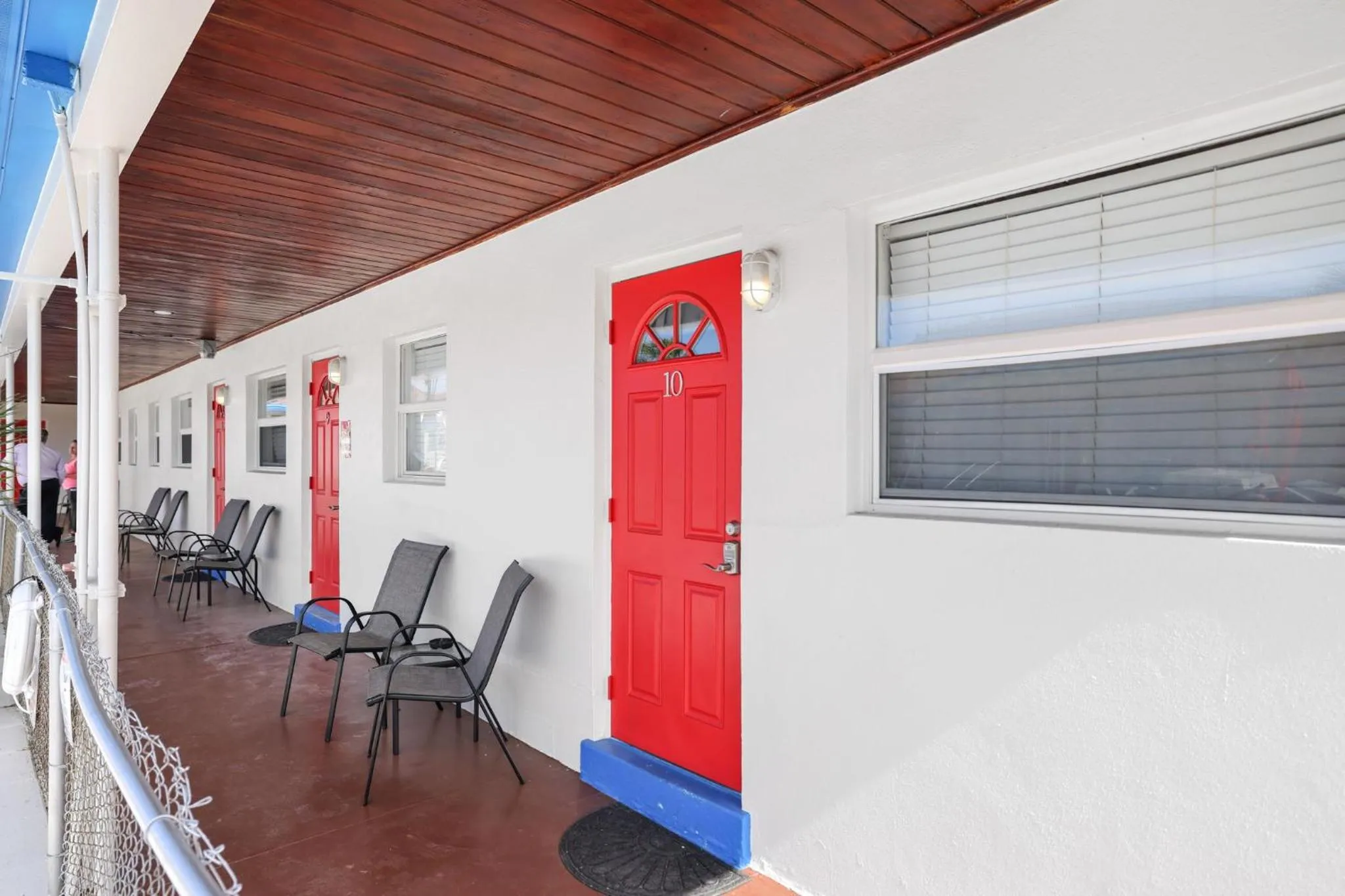 Property building in Sun Island Motel