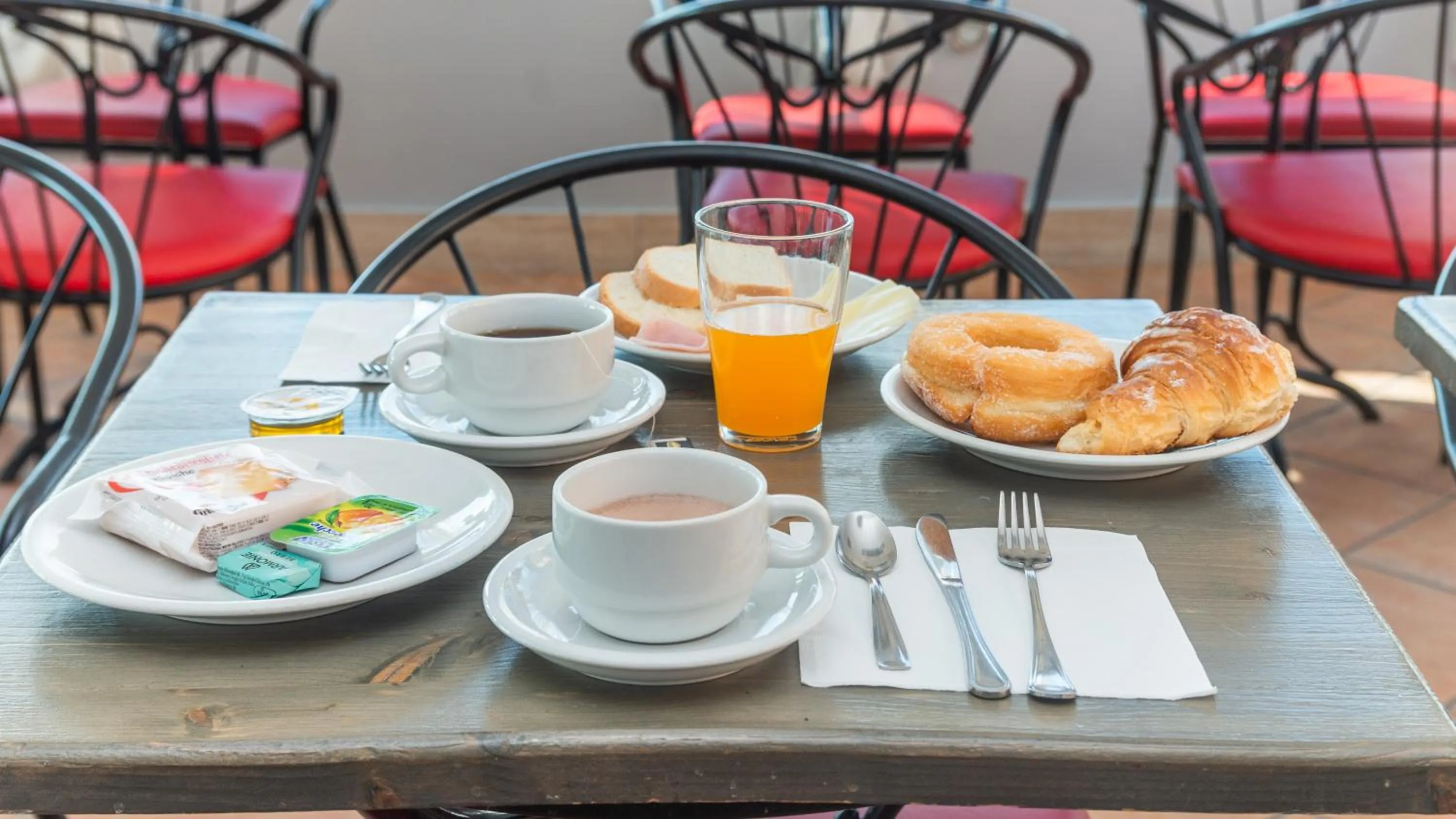 Breakfast in Hotel Center 1