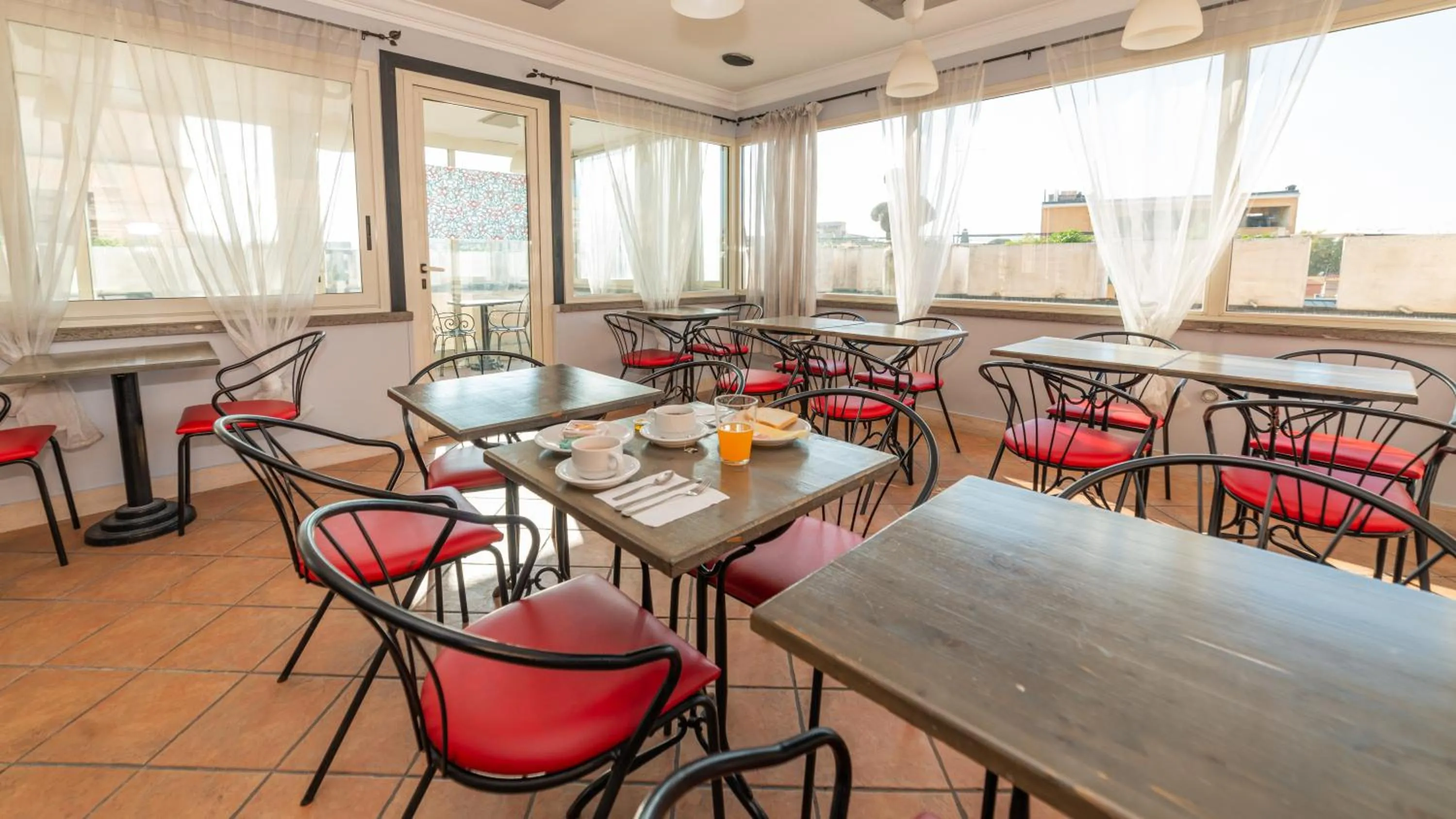 Breakfast in Hotel Center 1