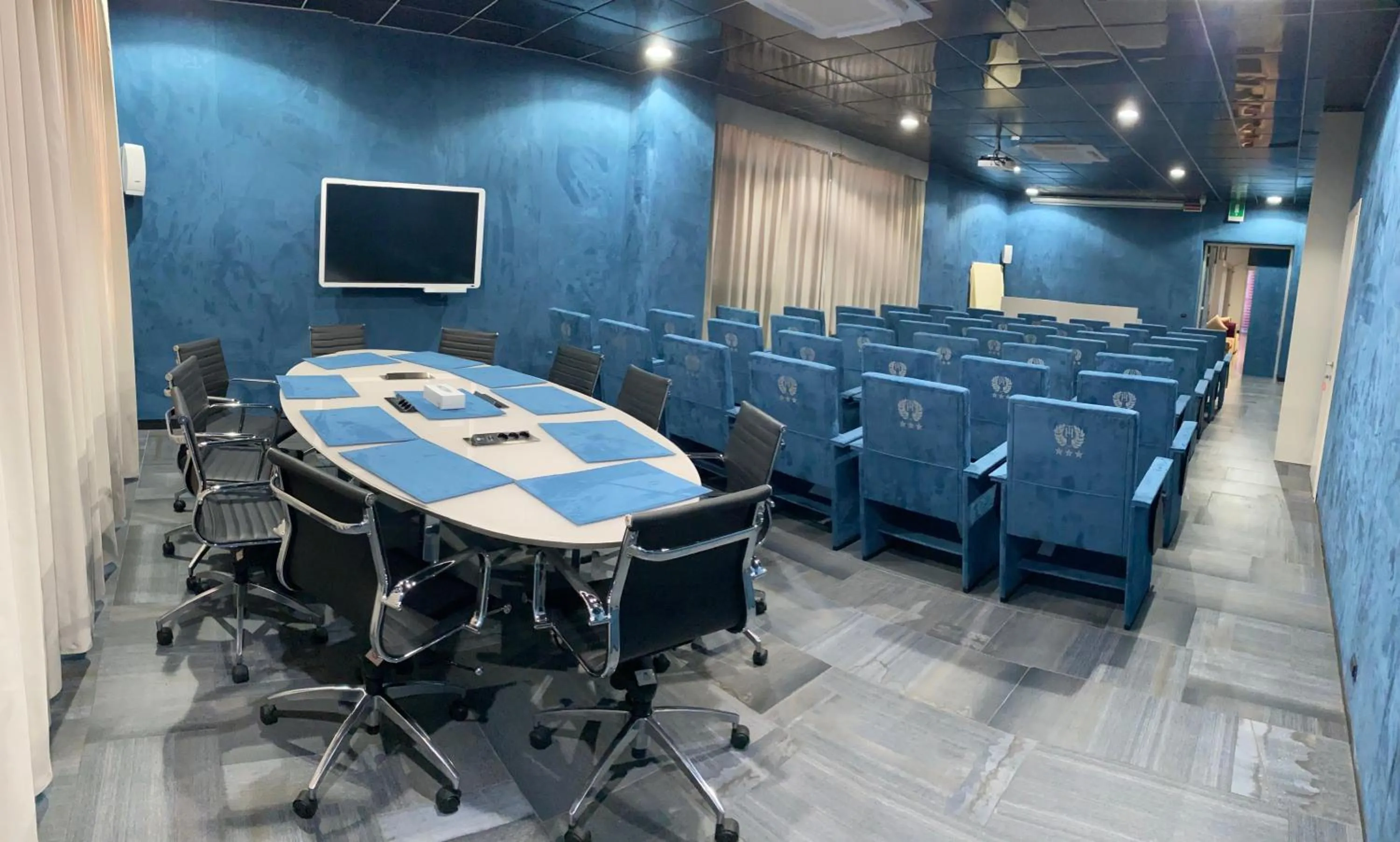 Meeting/conference room in Tiby Hotel