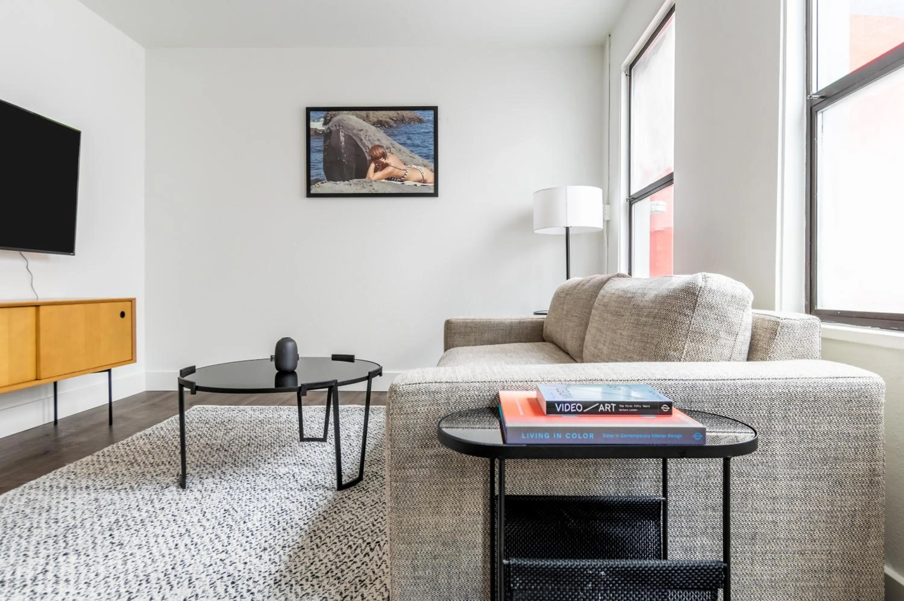 Living room in Reside Seattle Downtown, a Wyndham Residence