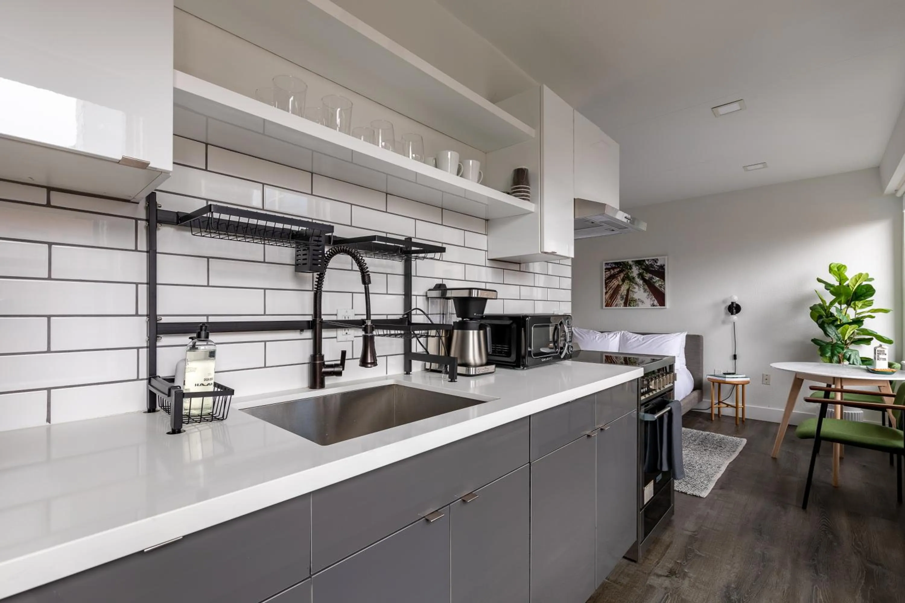 Kitchen or kitchenette in Reside Seattle Downtown, a Wyndham Residence