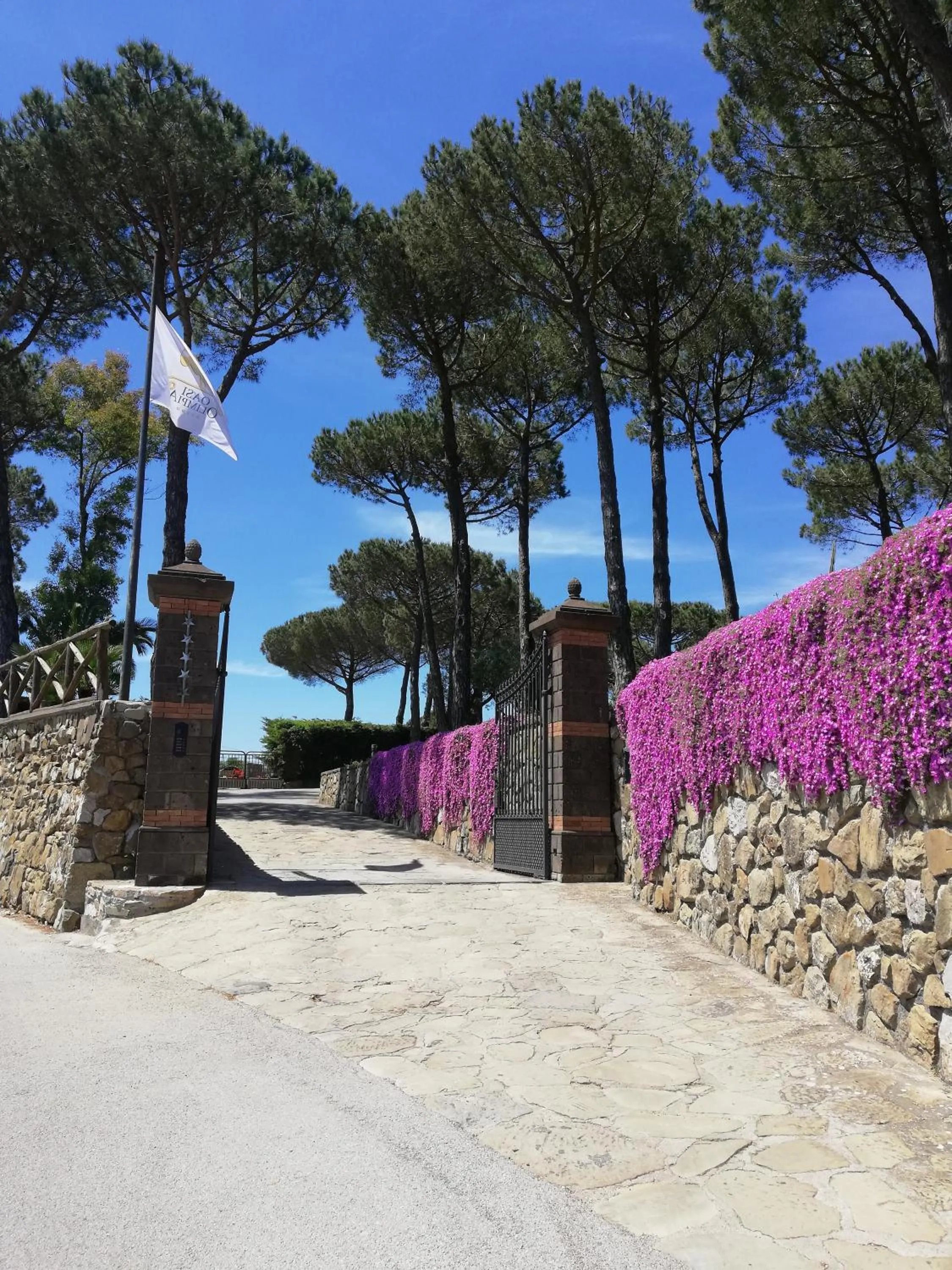 Facade/entrance in Oasi Olimpia Relais