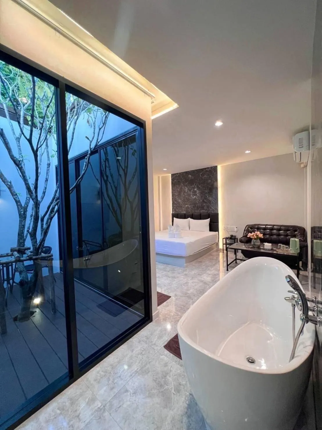 Bathroom, Bed in VEVILLA