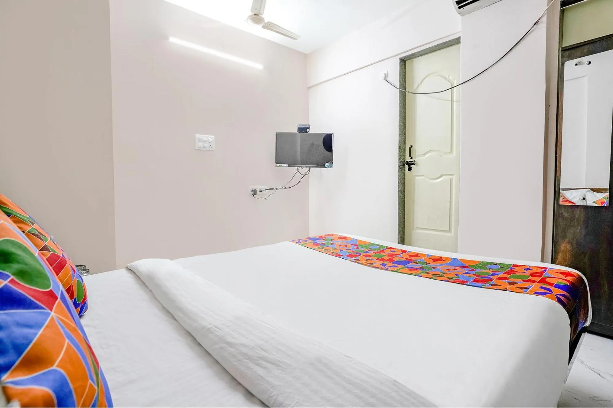 Communal lounge/ TV room, Bed in FabHotel Wakad Villa - Nr Amar Business Zone