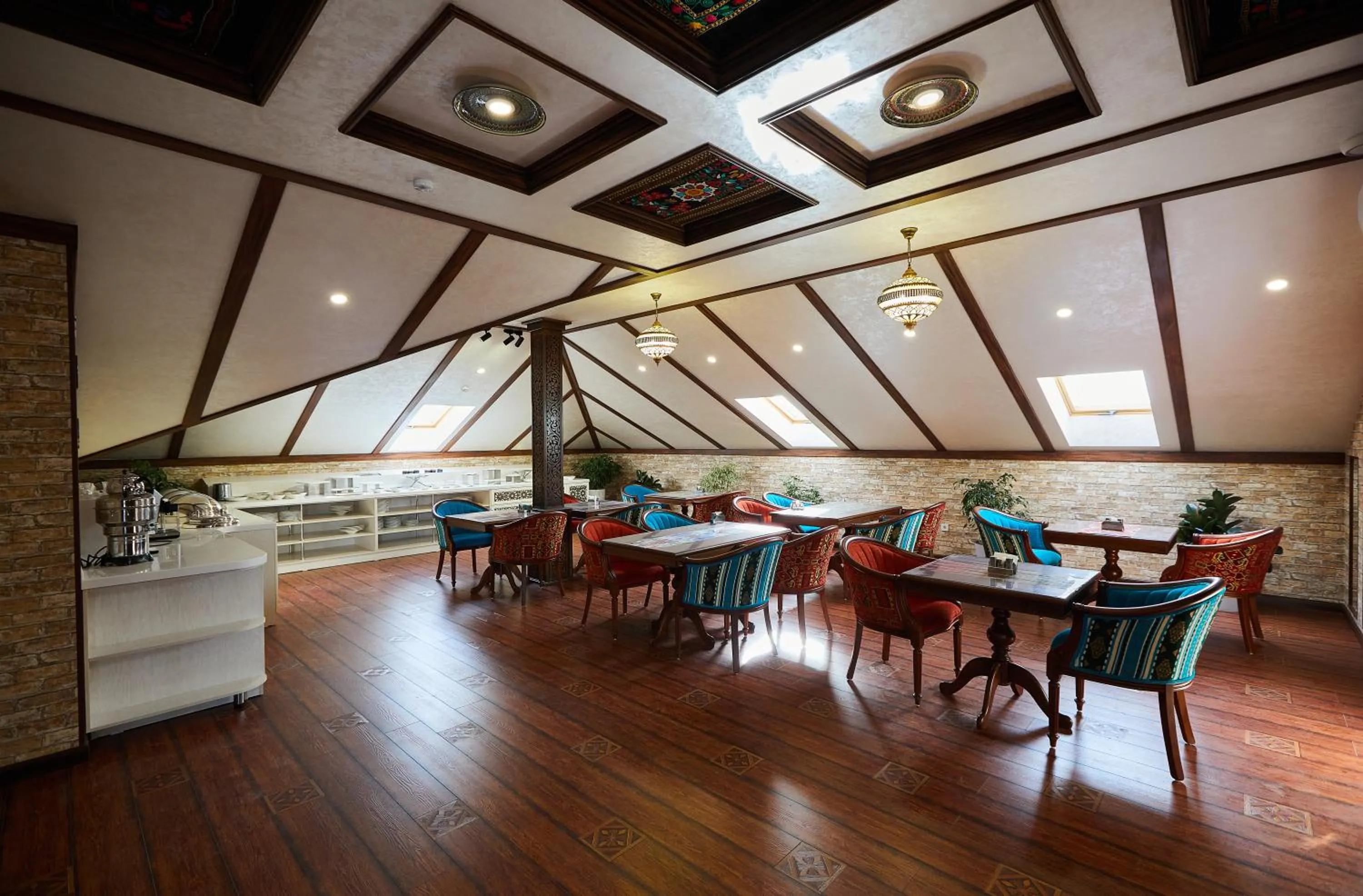 Restaurant/places to eat in OLD TASHKENT Hotel & Spa