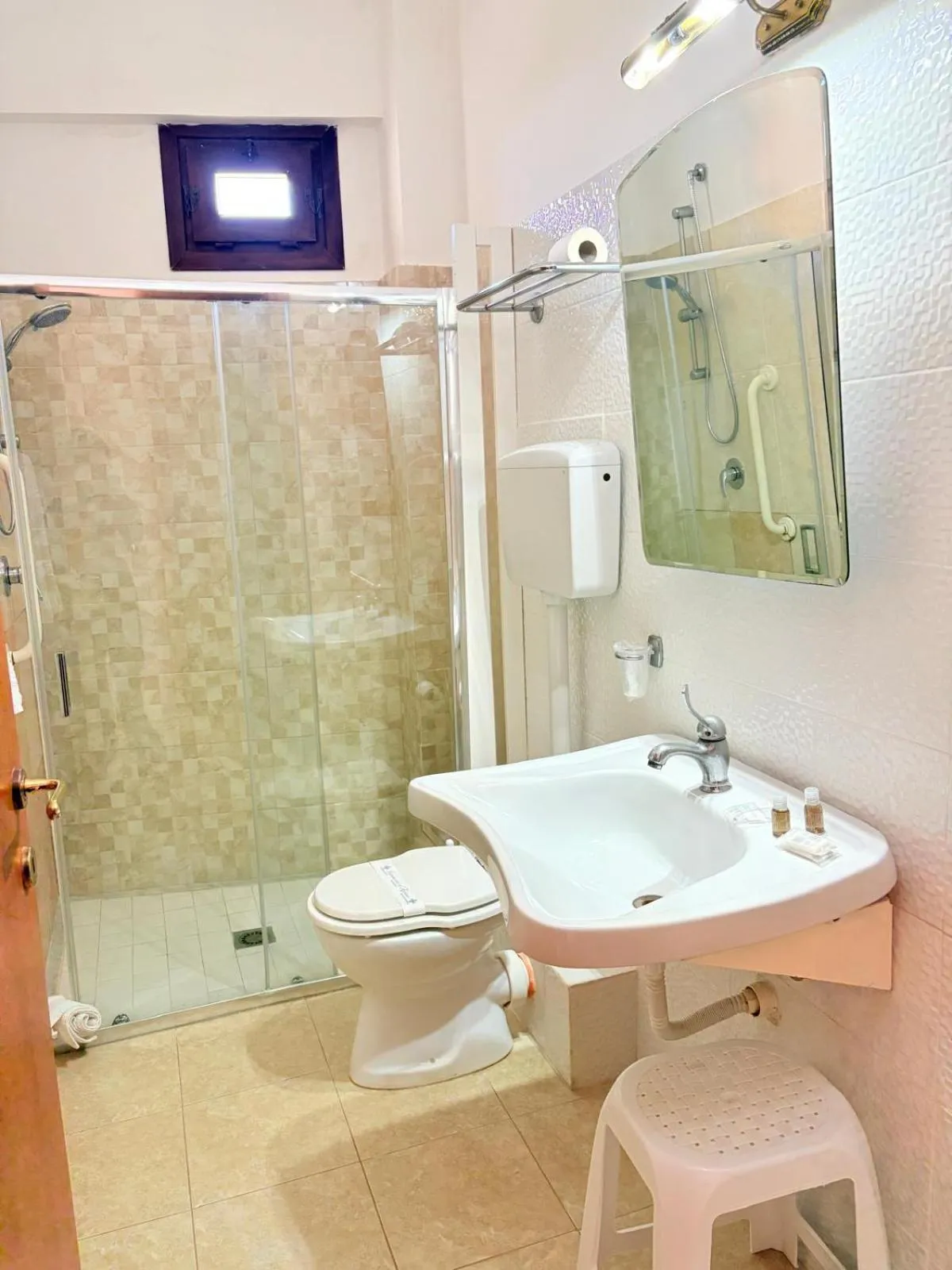 Bathroom in D'Angelo Palace Hotel