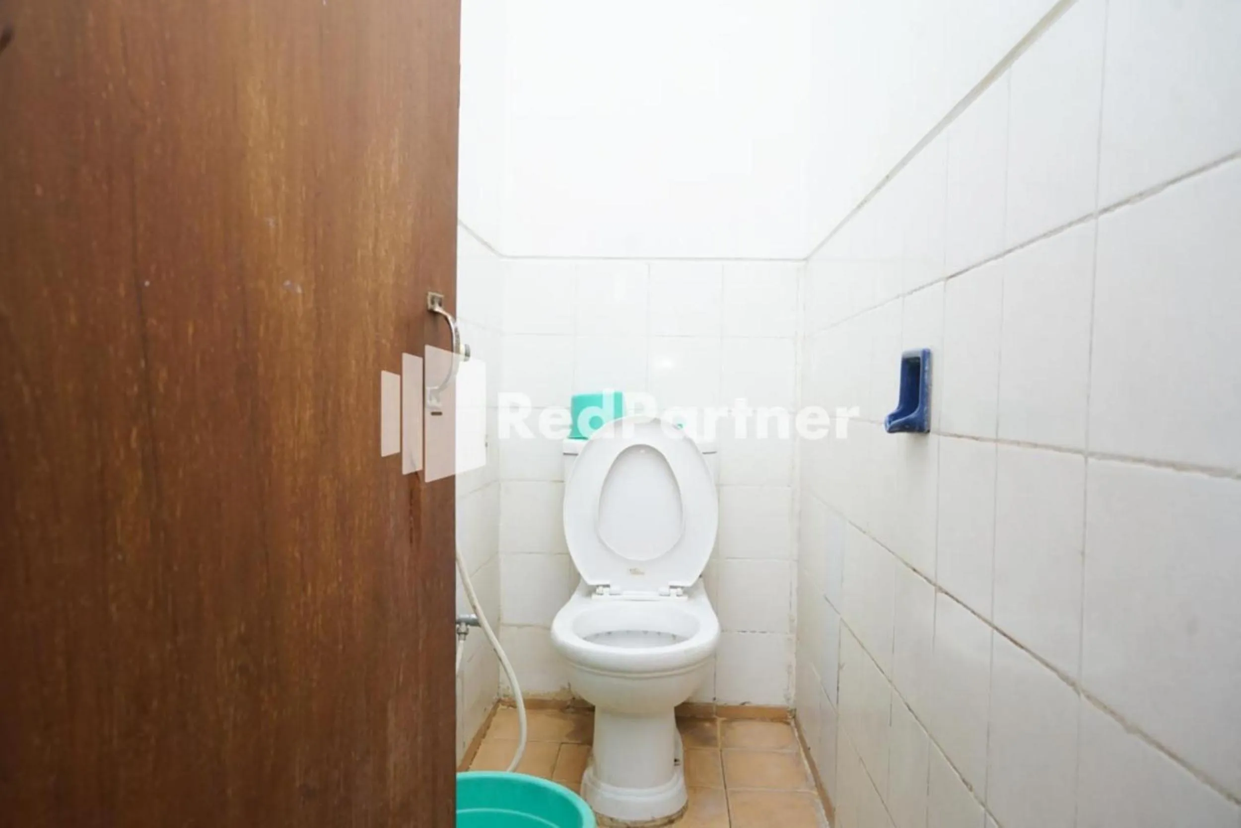 Bathroom in Villa Handayani Songgoriti RedPartner