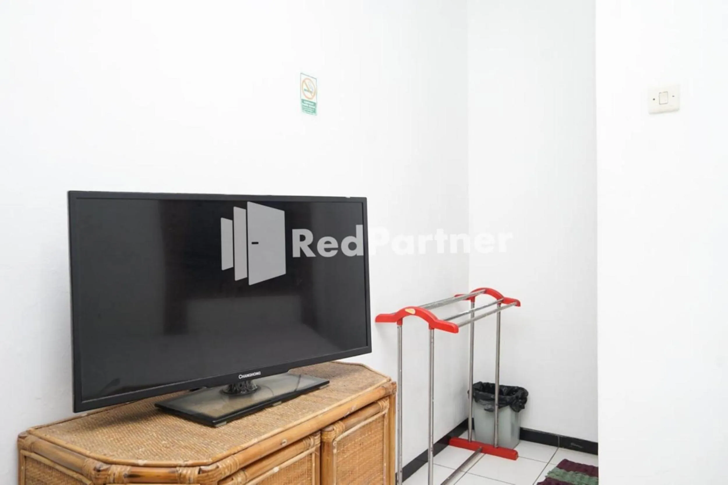 TV and multimedia in Villa Handayani Songgoriti RedPartner
