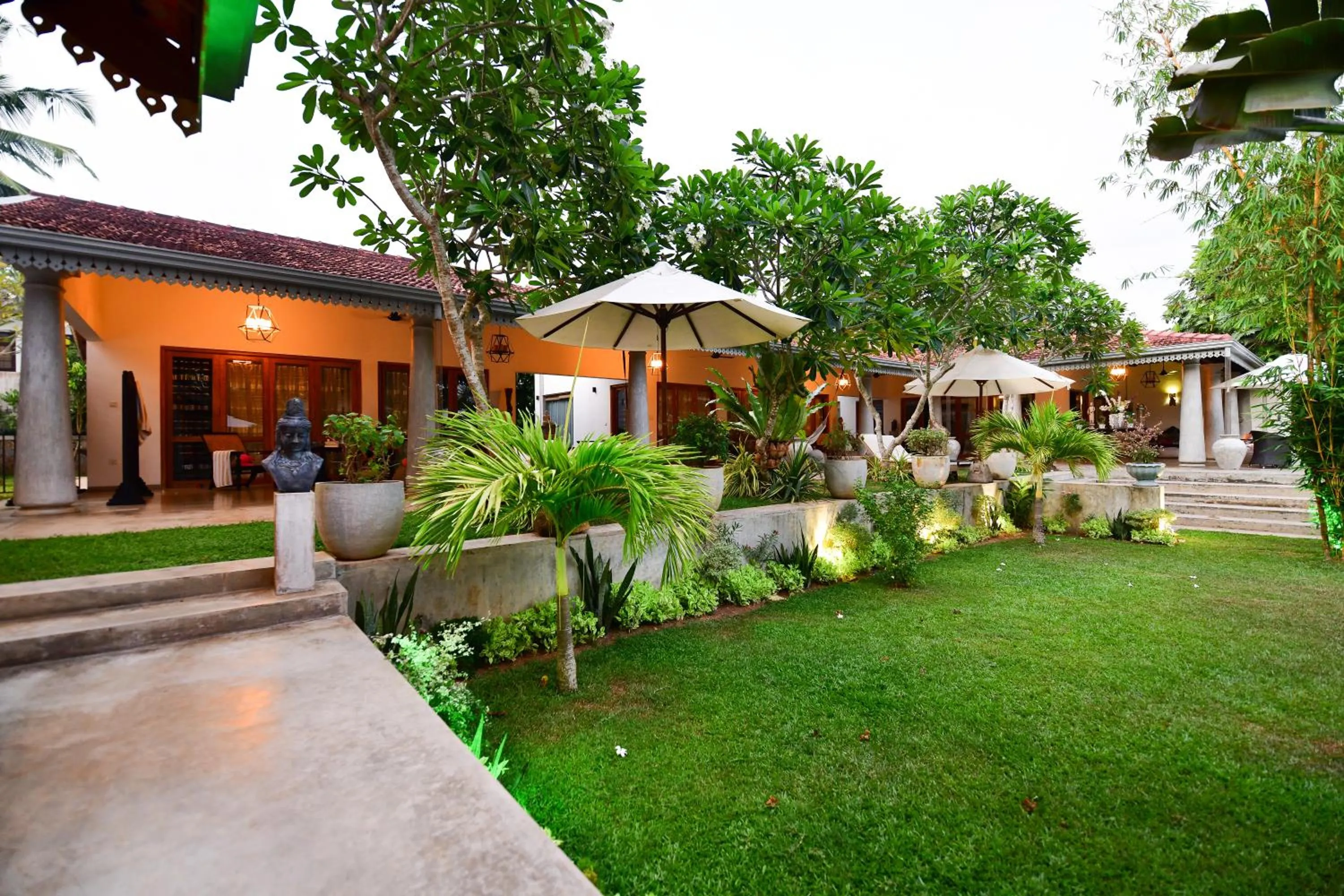 TROPICAL HOUSE - Jungleside Villa