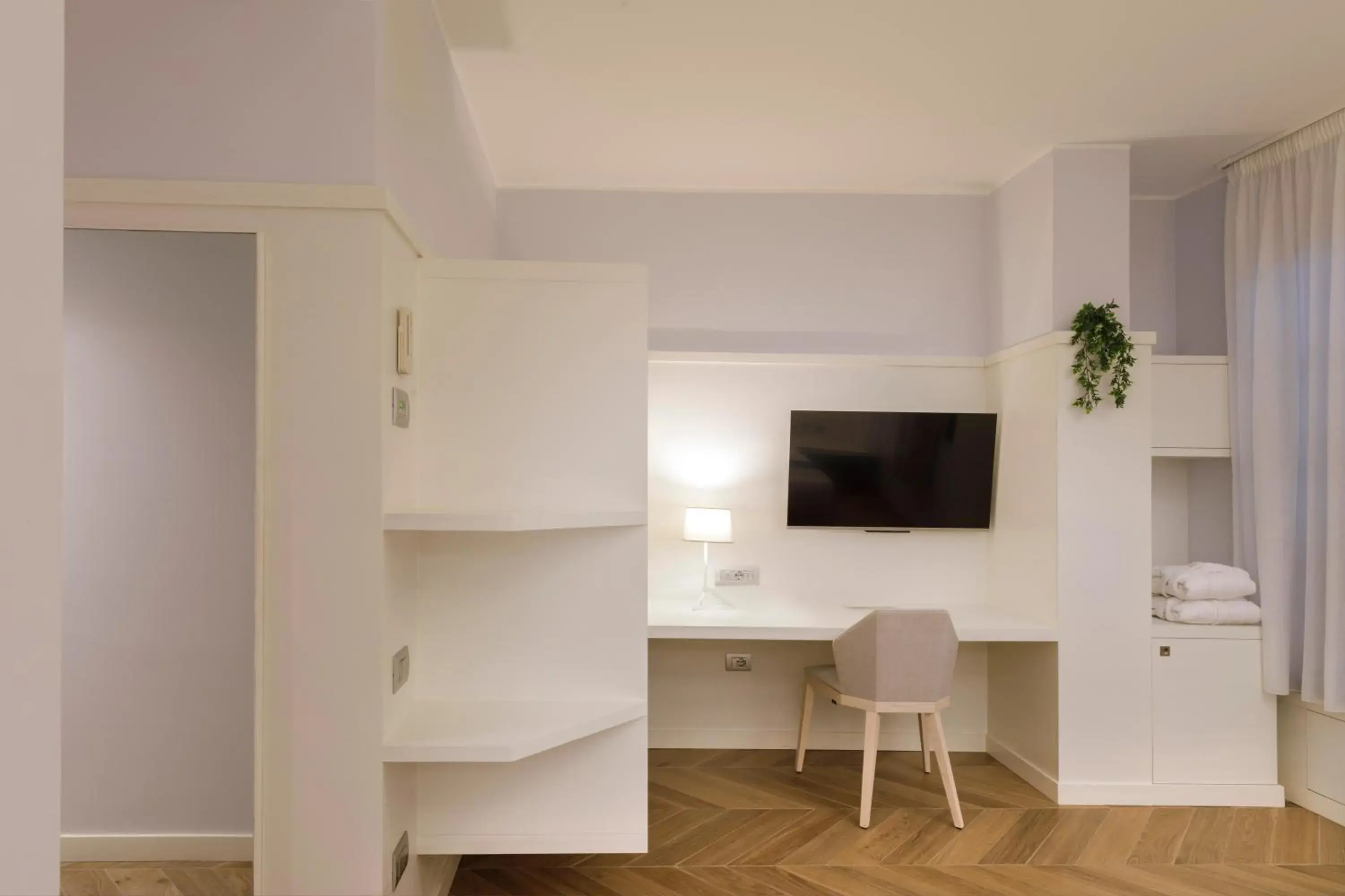 Junior Suite with Balcony - single occupancy in Hotel Baylle Junior Suite with Balcony - single occupancy in Hotel Baylle