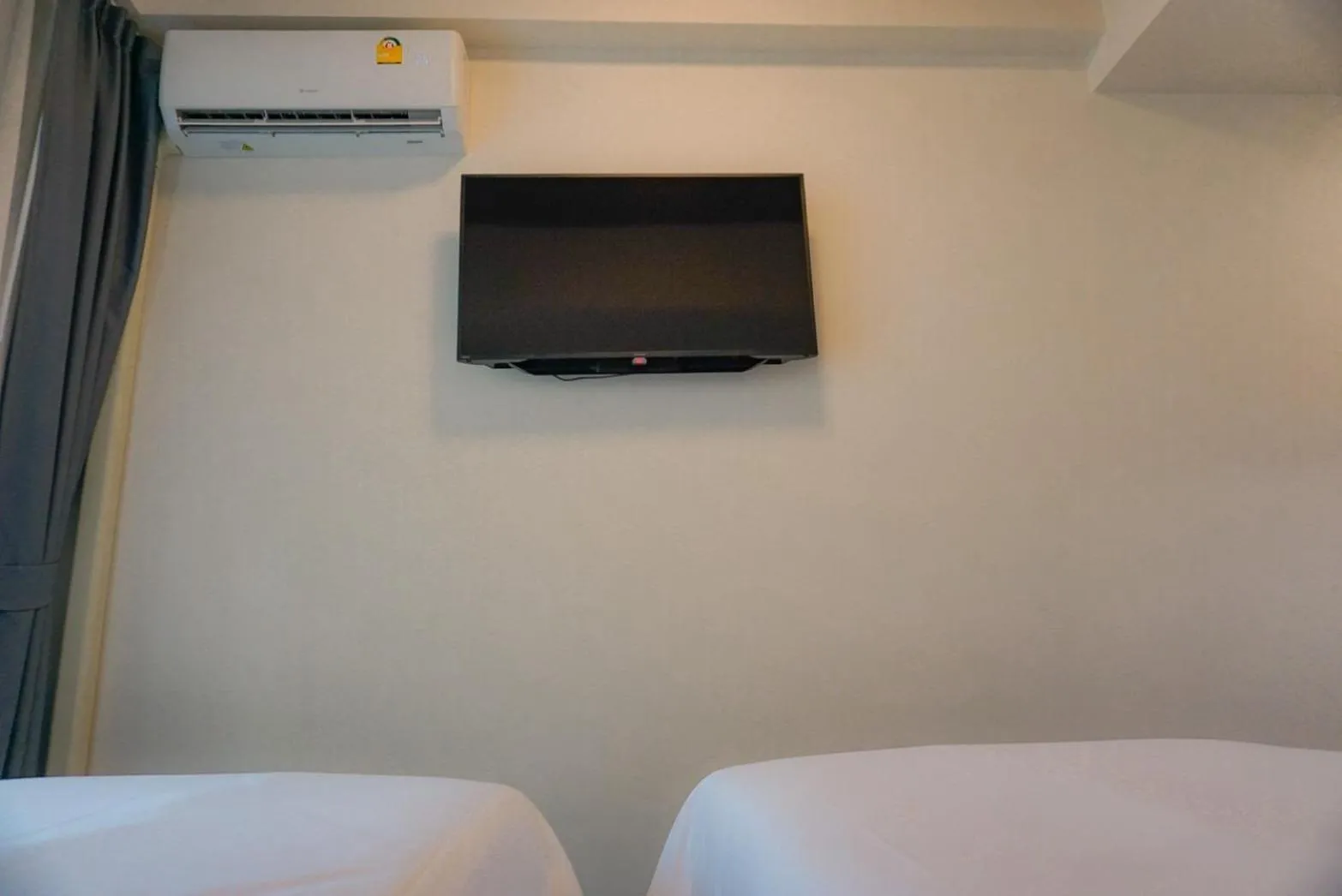 Bed in Ago Hotel Chinatown