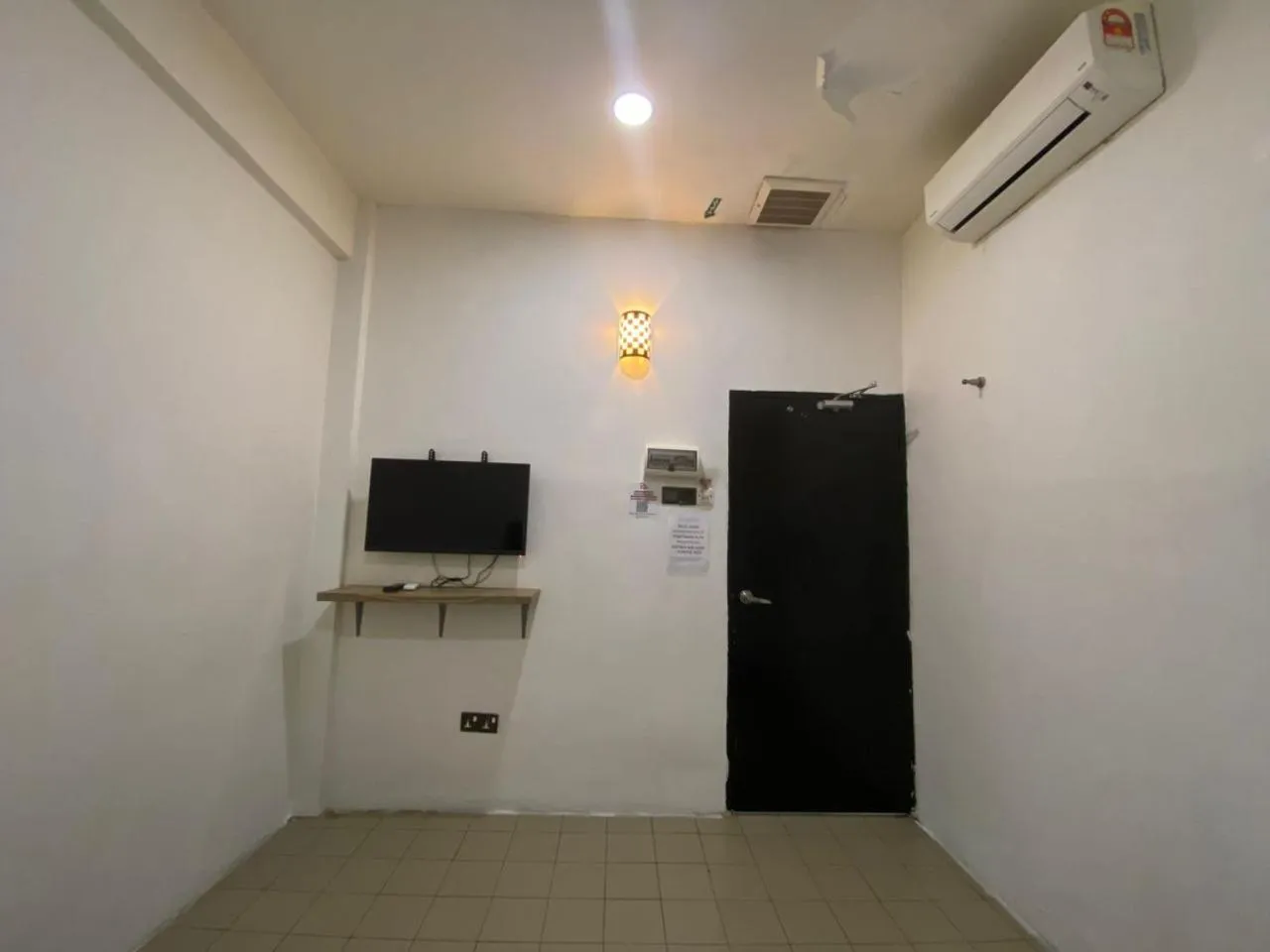 TV and multimedia in Hotel station 24