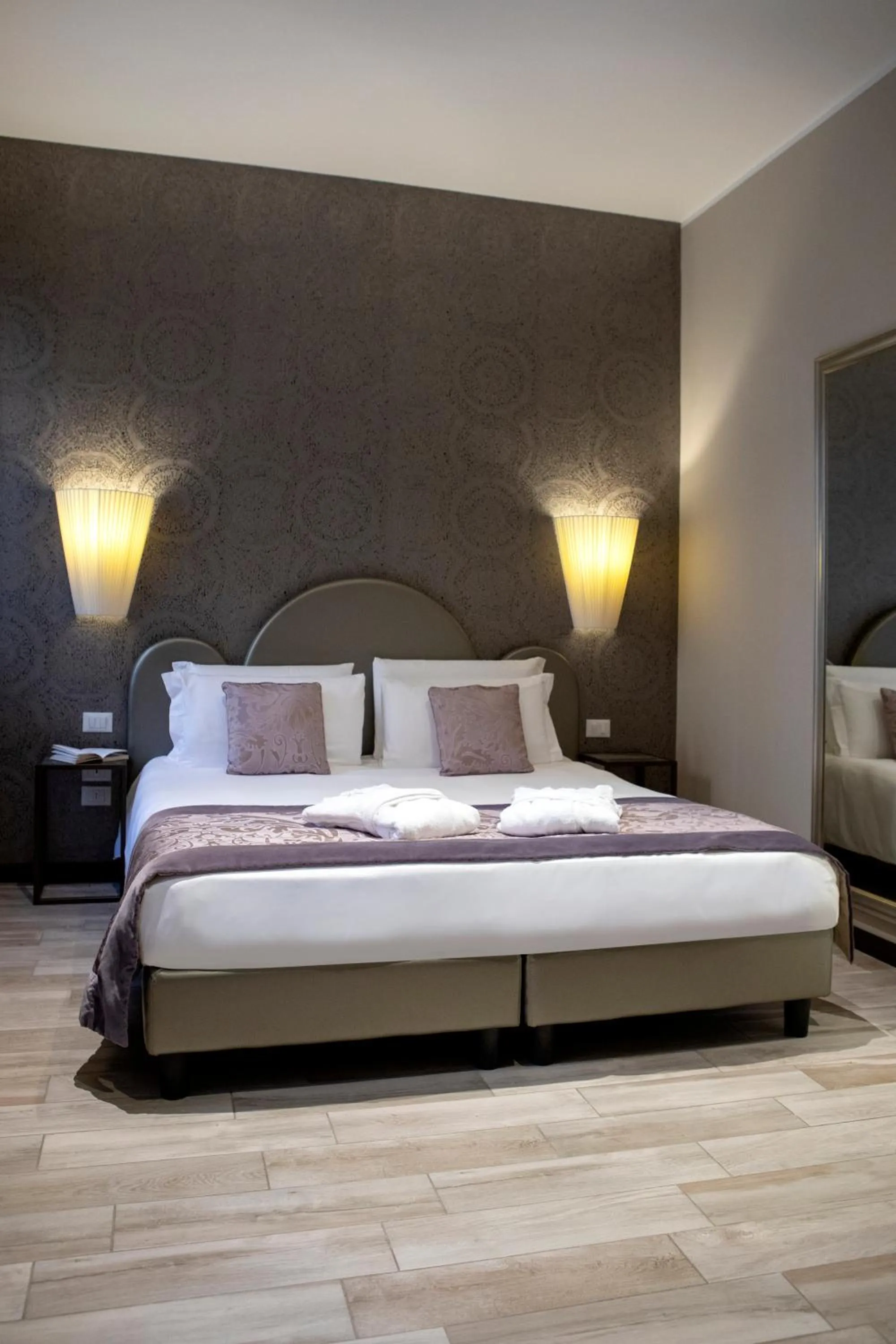 Bed in Alle Guglie Boutique Hotel