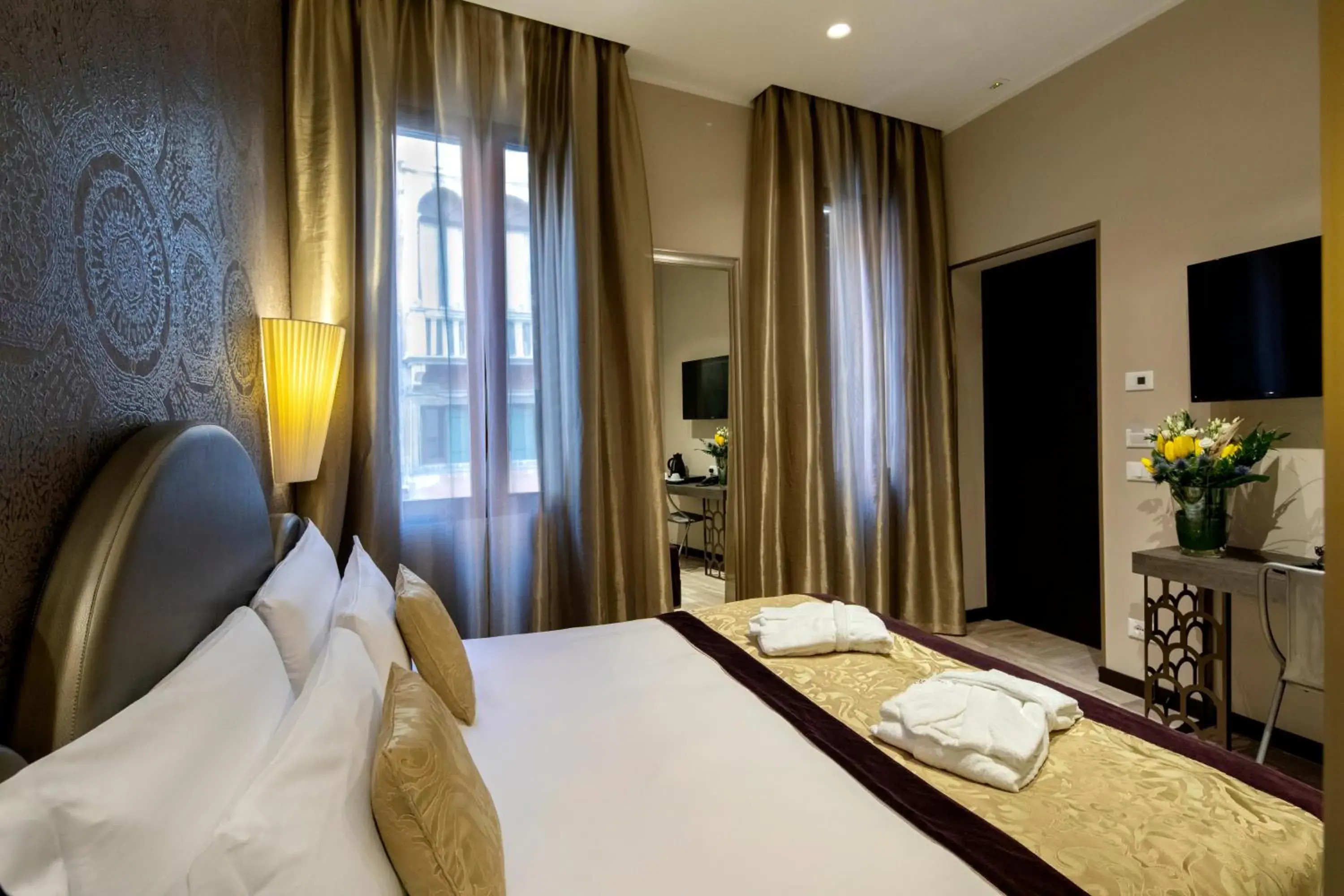 Superior Double Room in Alle Guglie Boutique Hotel Superior Double Room in Alle Guglie Boutique Hotel